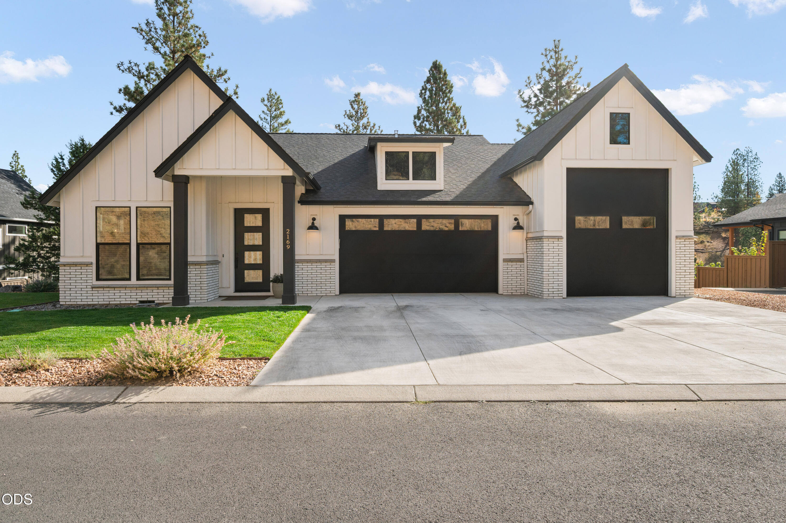 2169 NW Skyline Ranch Road — photo
