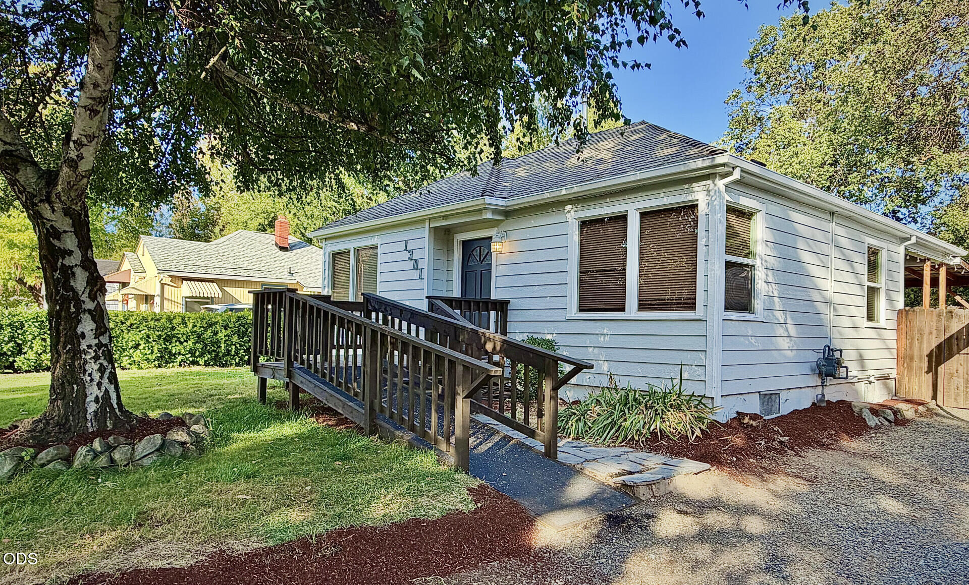 1301 SE South Park Drive — photo