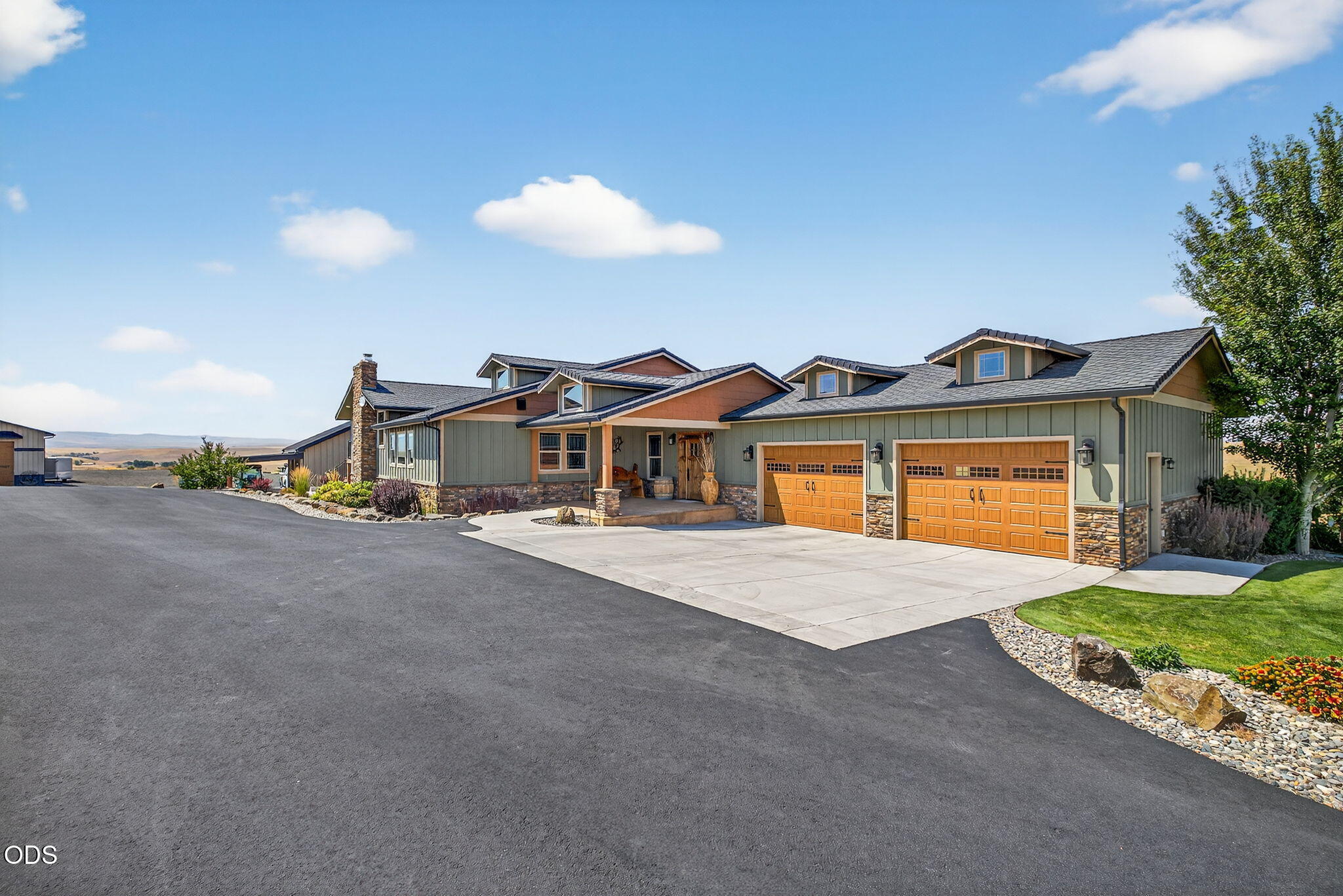 43628 Coombs Canyon Road — photo