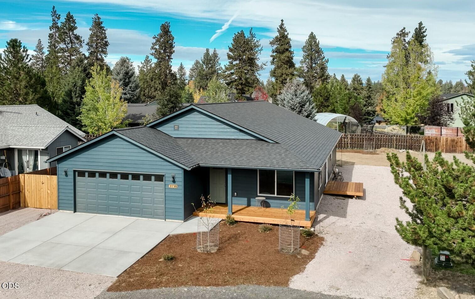 1130 E Canter Court — photo