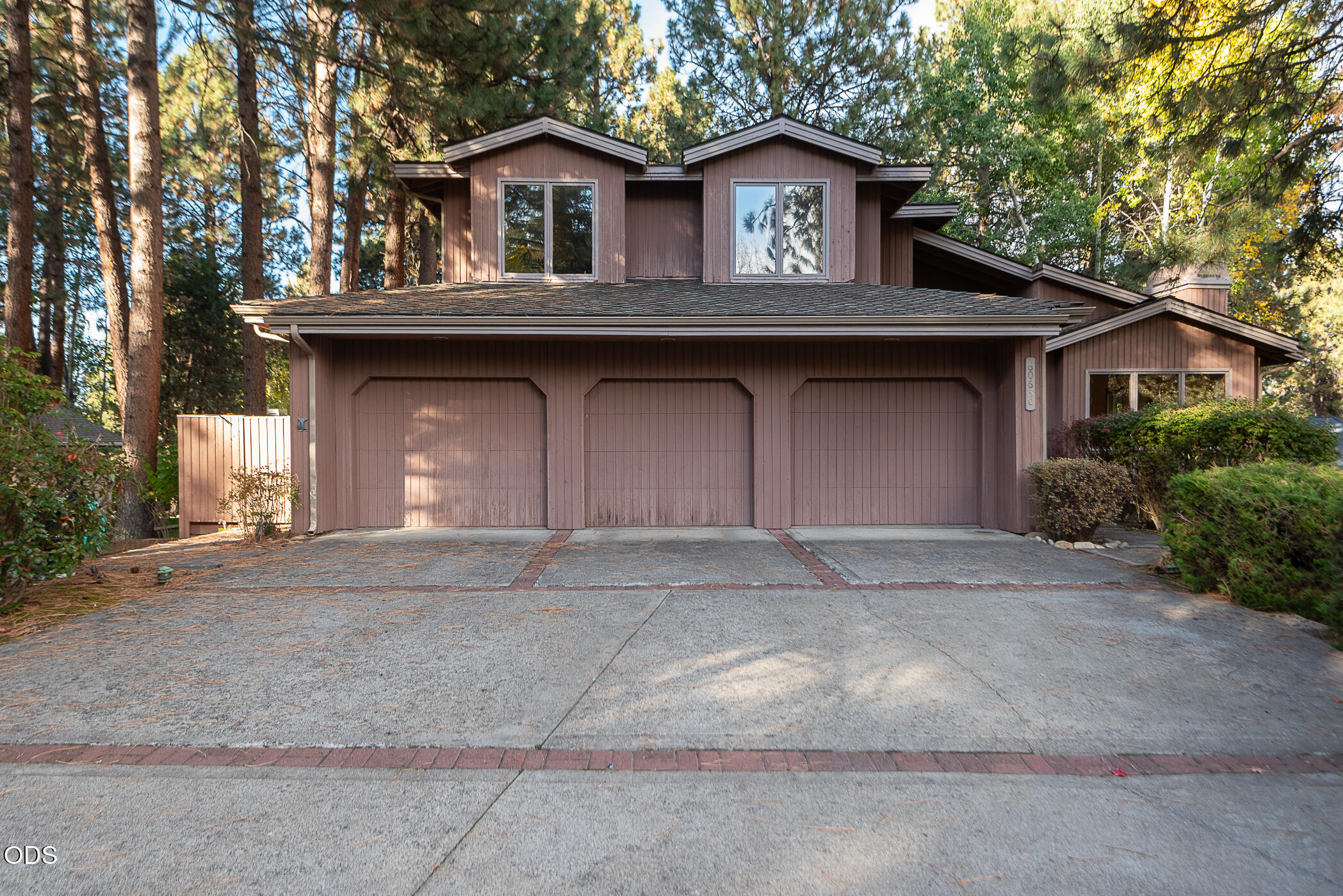 60630 Thunderbird, Bend, OR 97702 — photo 2