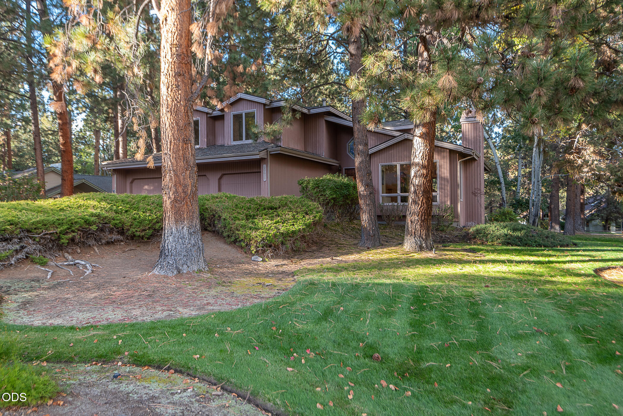 60630 Thunderbird, Bend, OR 97702 — photo 3