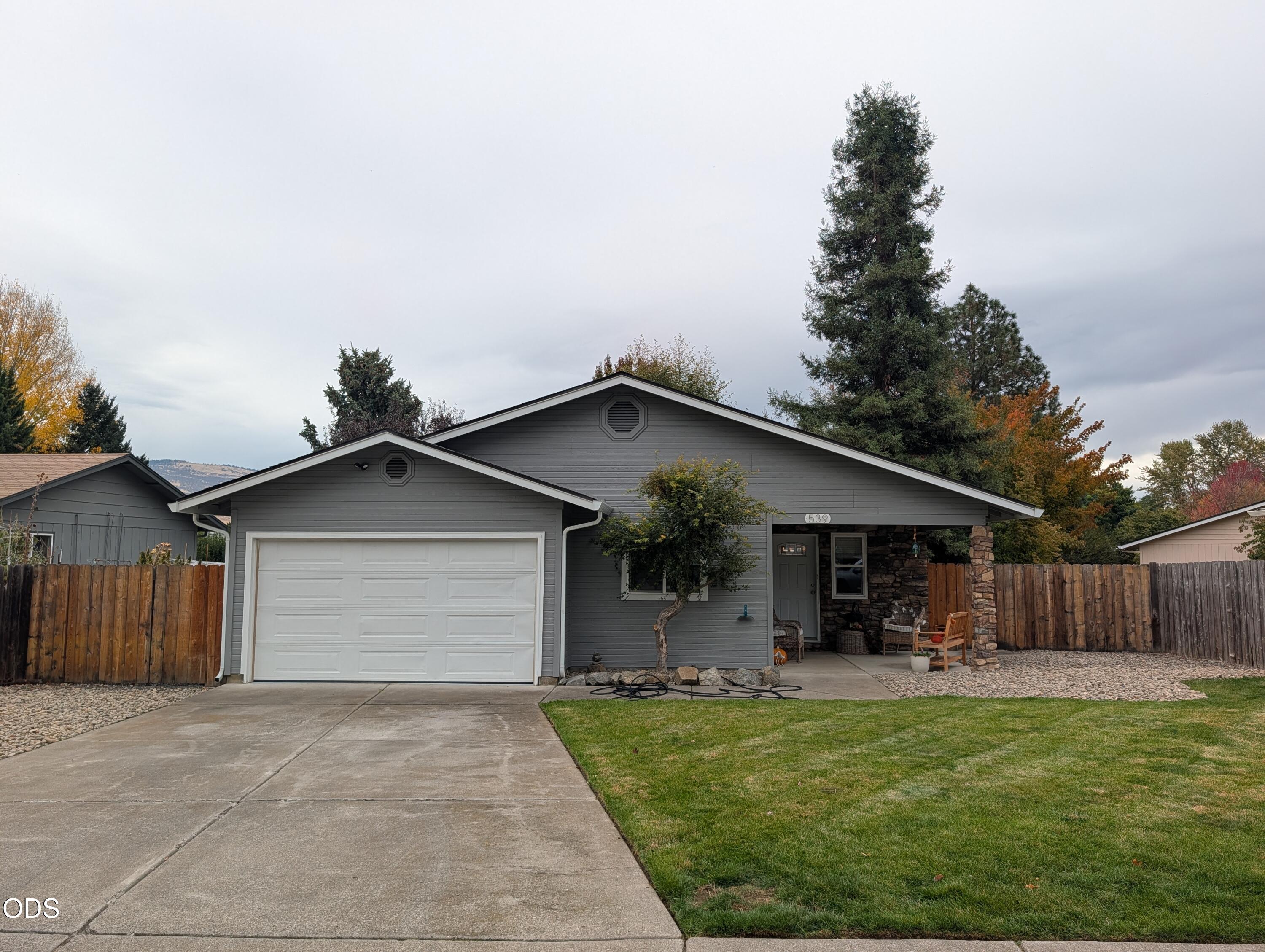 539 James Street — photo