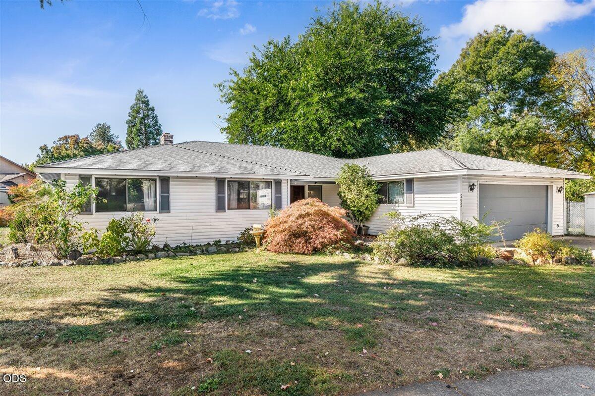 2951 Barclay Road — photo