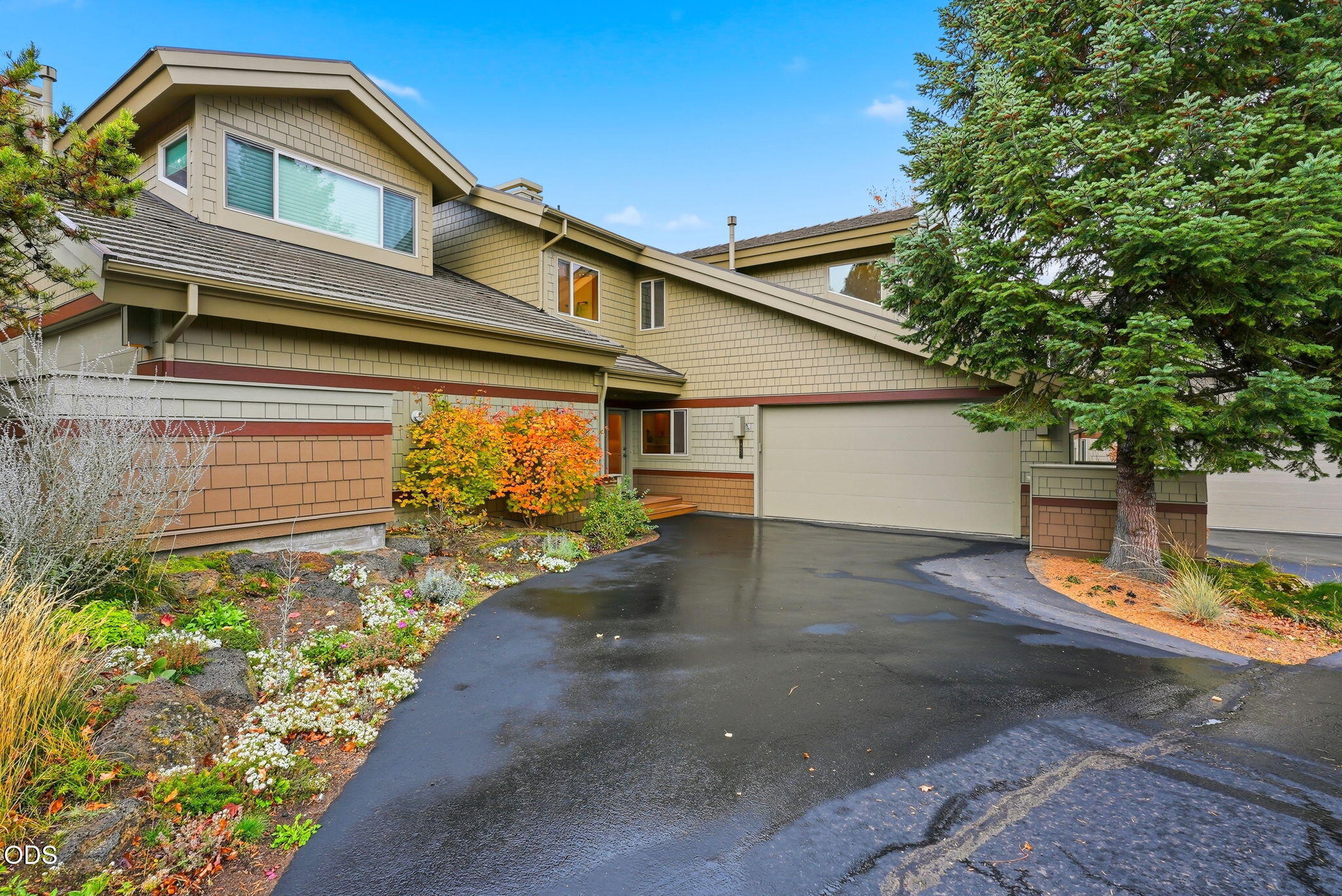 19557 Painted Ridge Loop, Bend, OR 97702 — photo 2