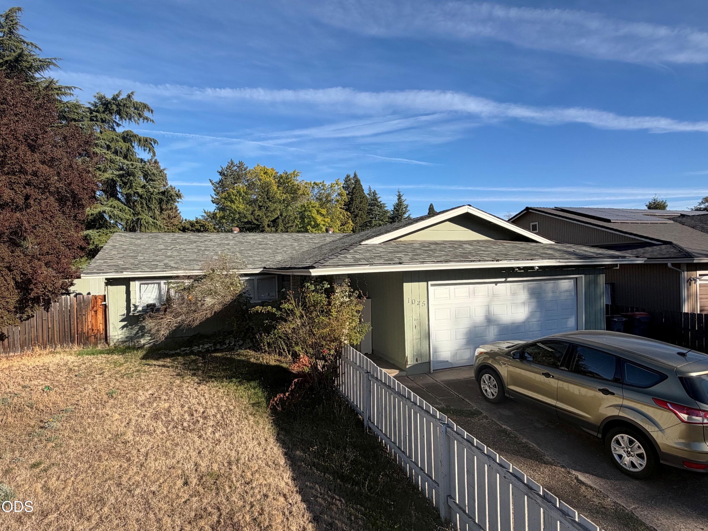 1025 Edwina Avenue — photo