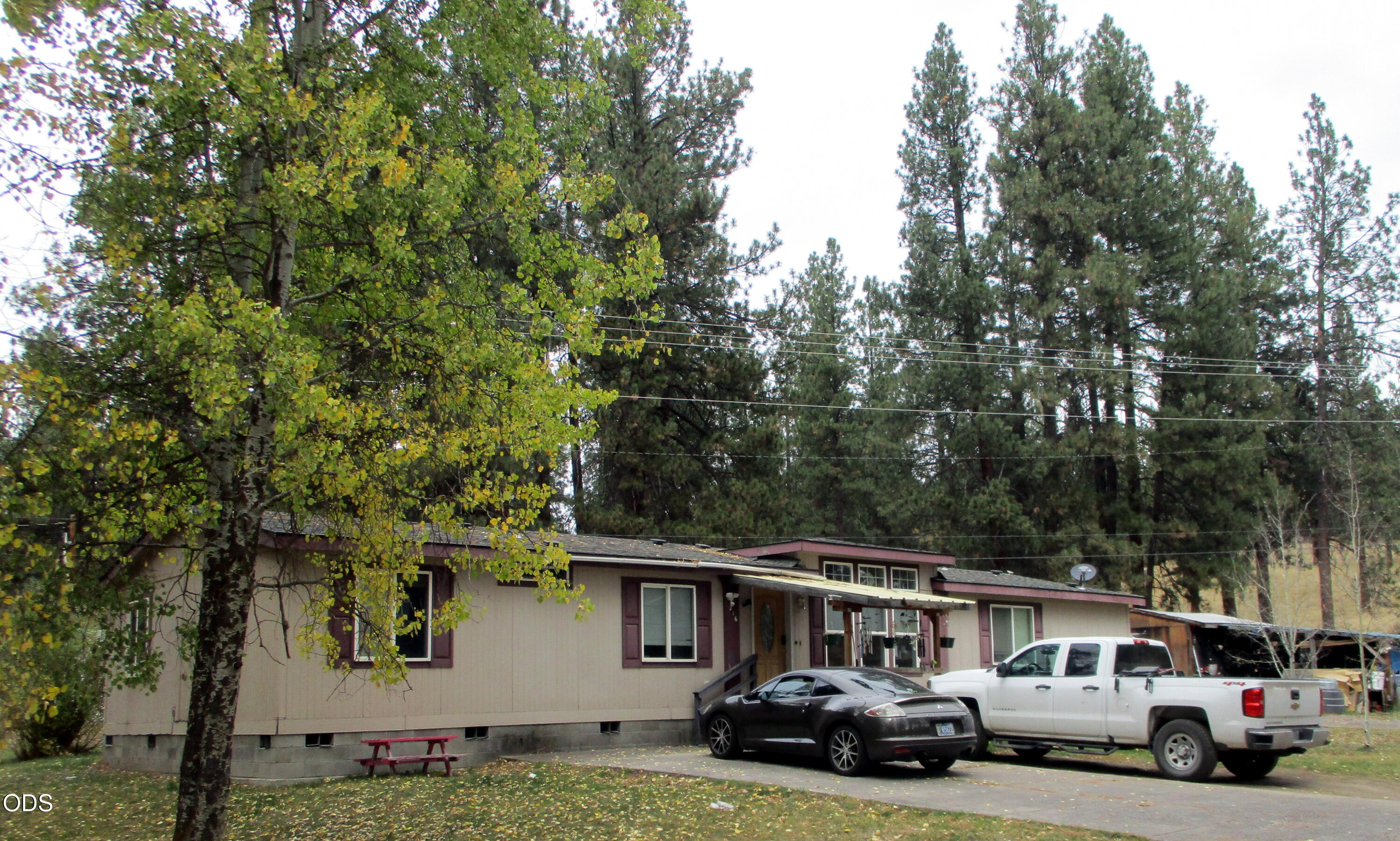 216 N Lalakes Avenue — photo