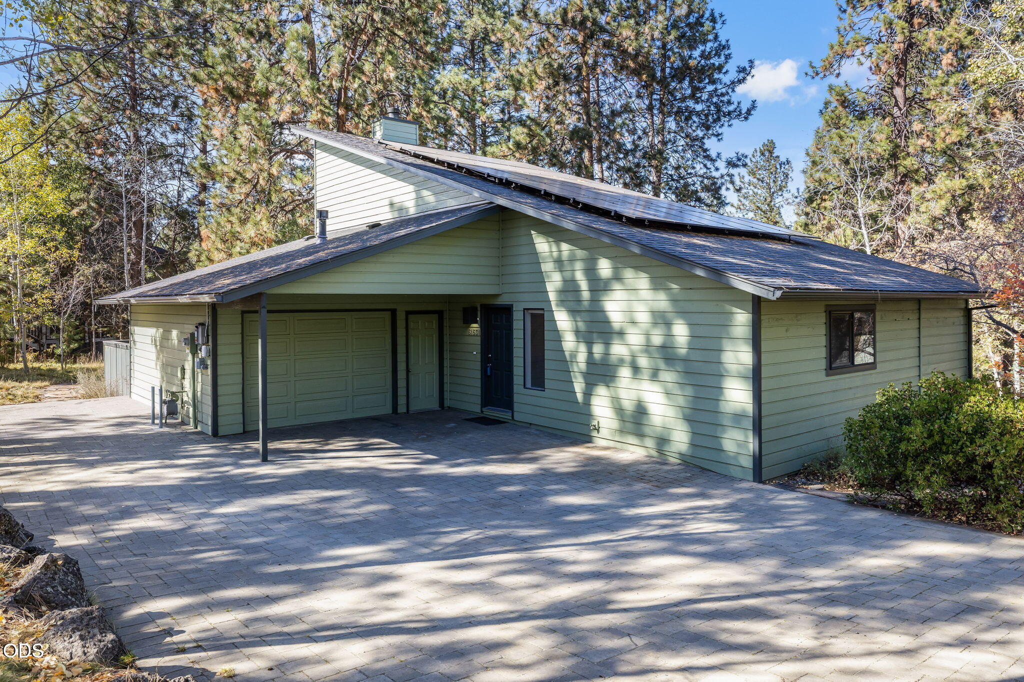 61531 Westridge Avenue — photo