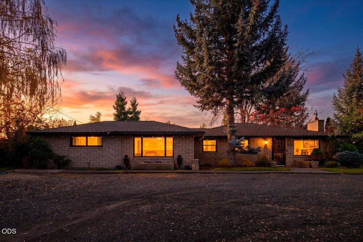 2846 W Antler Avenue — photo