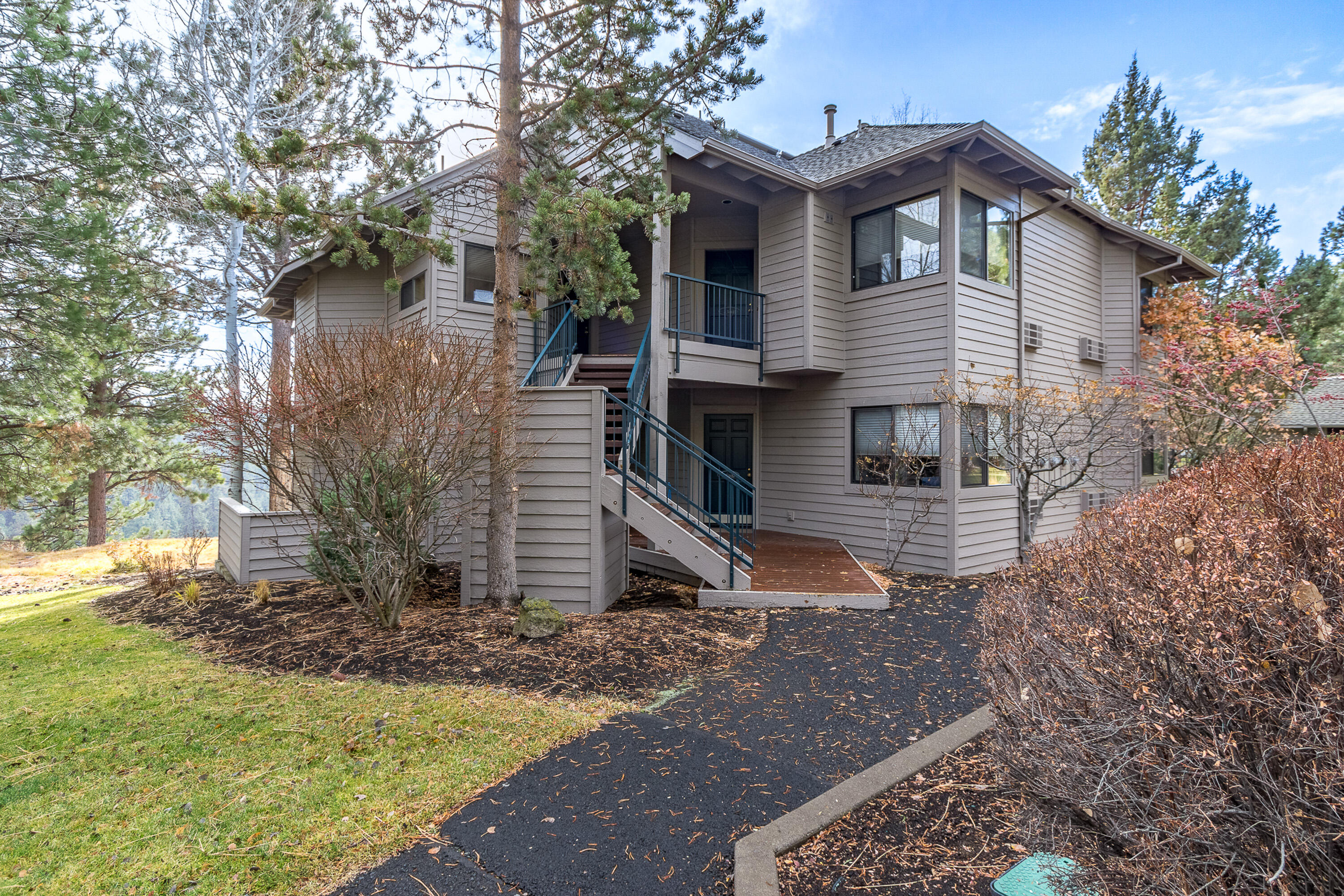 19717 SW Mount Bachelor Drive, 330E — photo