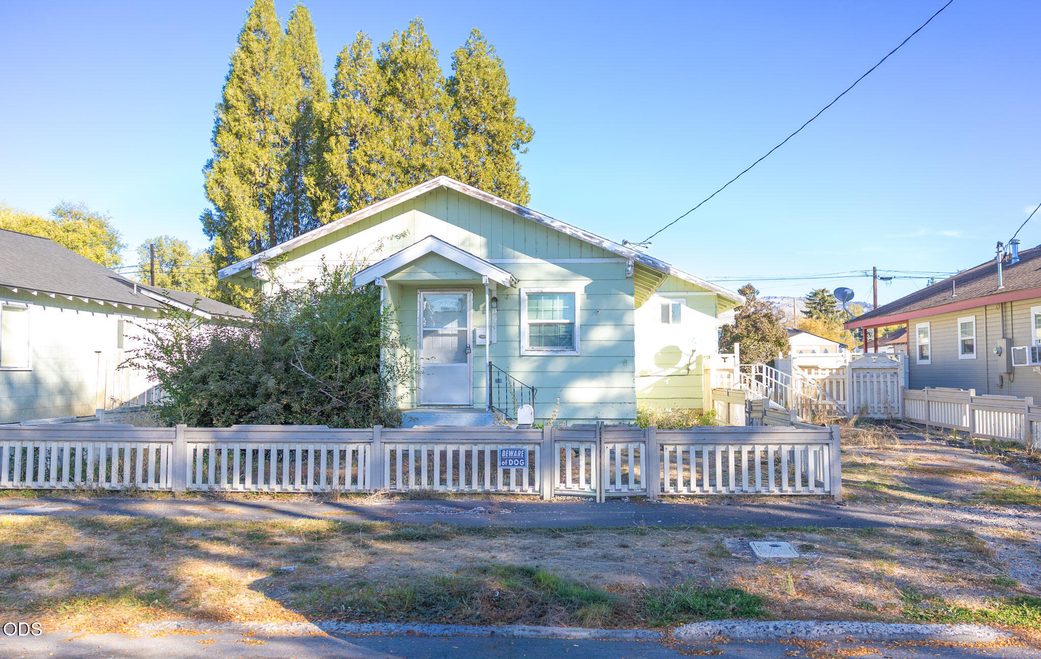 2241 Applegate Avenue — photo