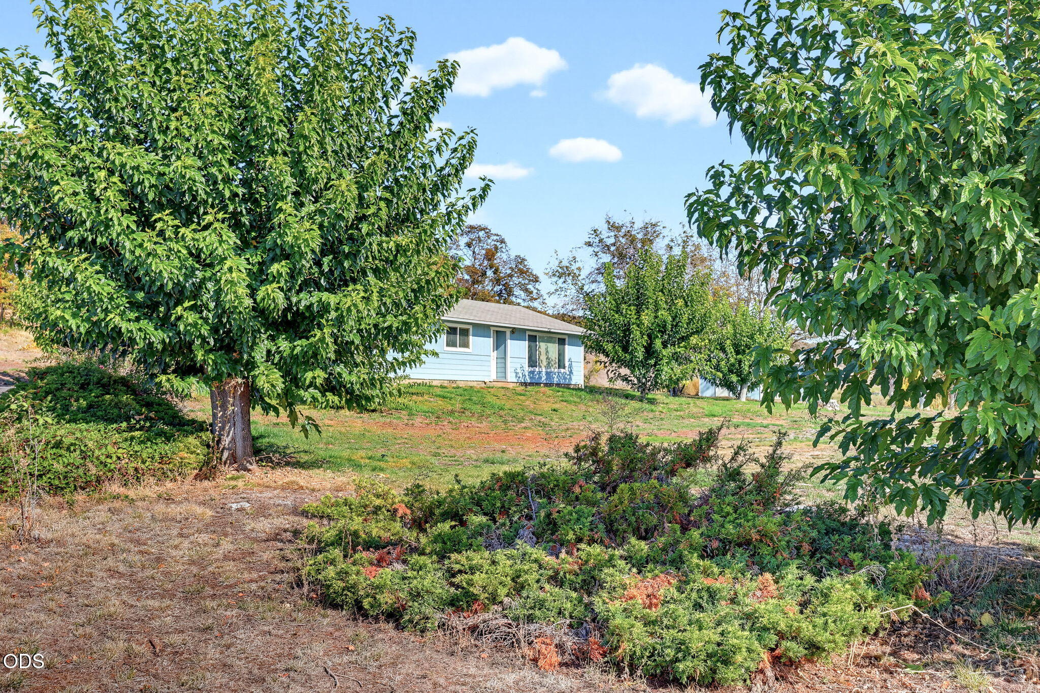 10994 Agate Road, Eagle Point, OR 97524 — photo 2