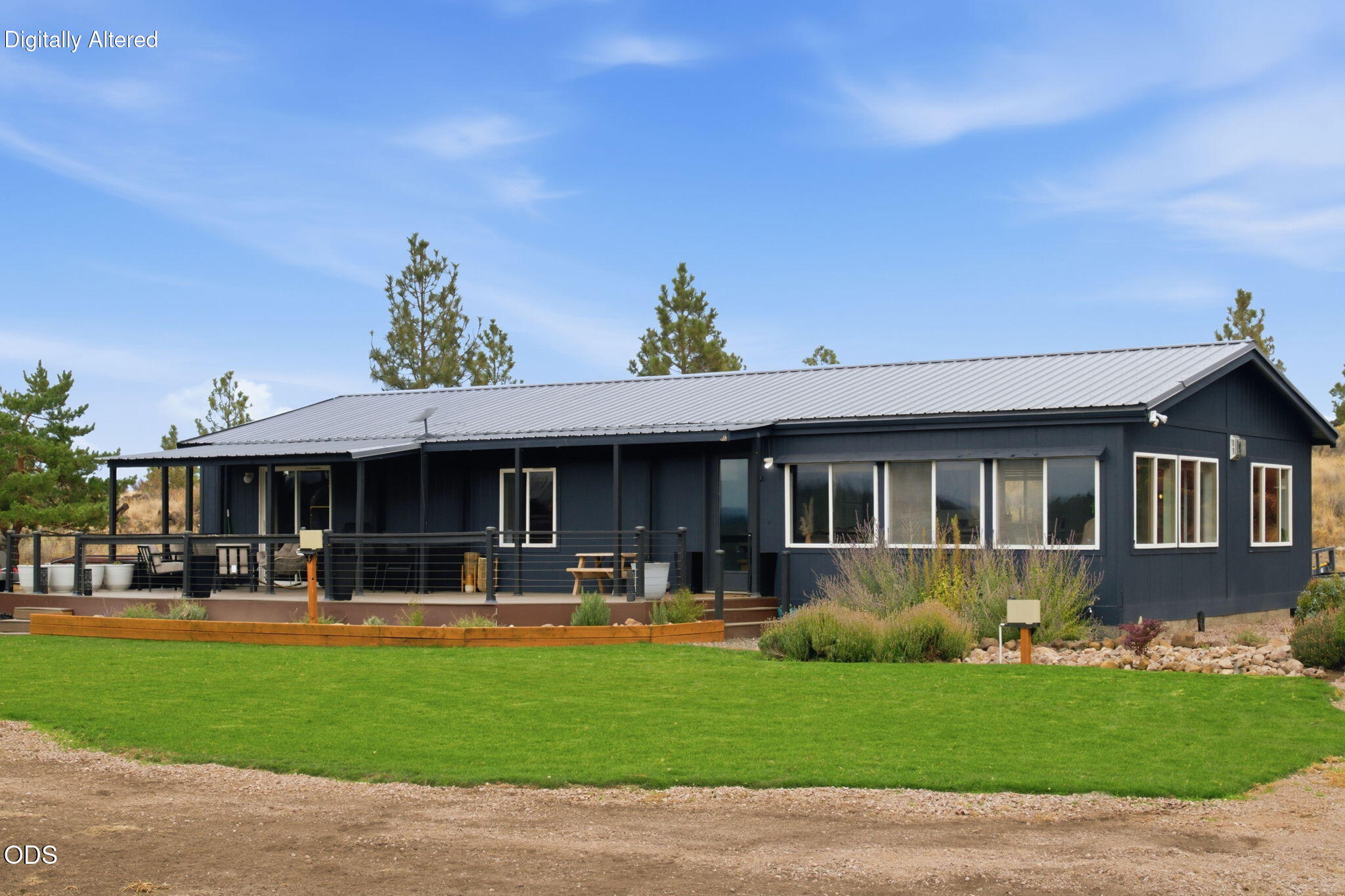 70090 Hinkle Butte Drive — photo