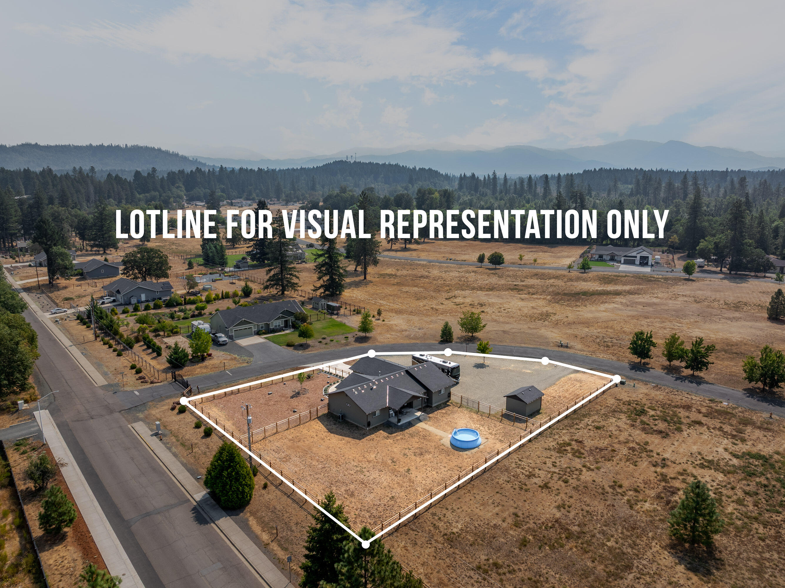 601 E Forks Circle, Cave Junction, OR 97523 — photo 3