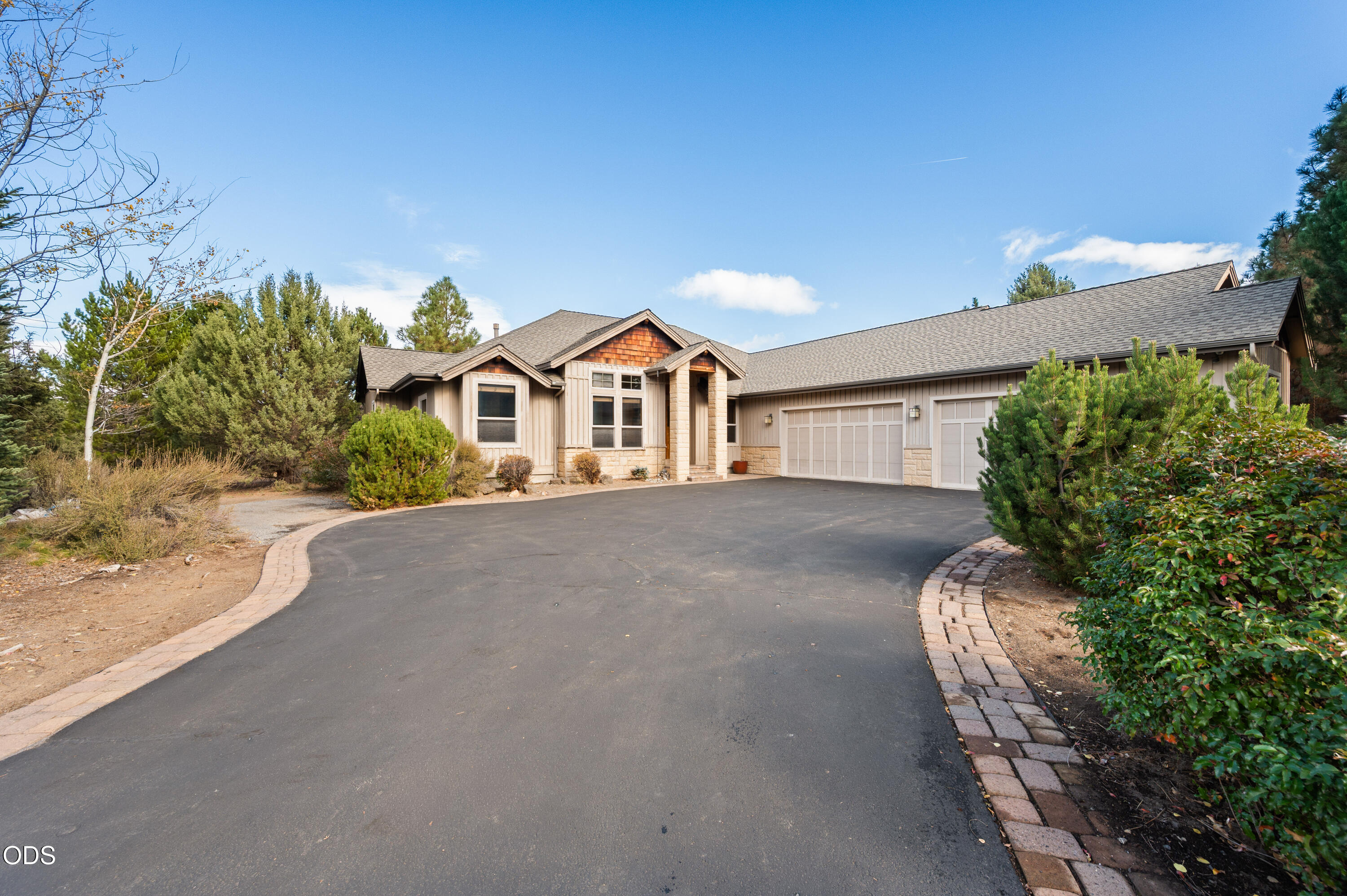 60860 Raintree Drive — photo