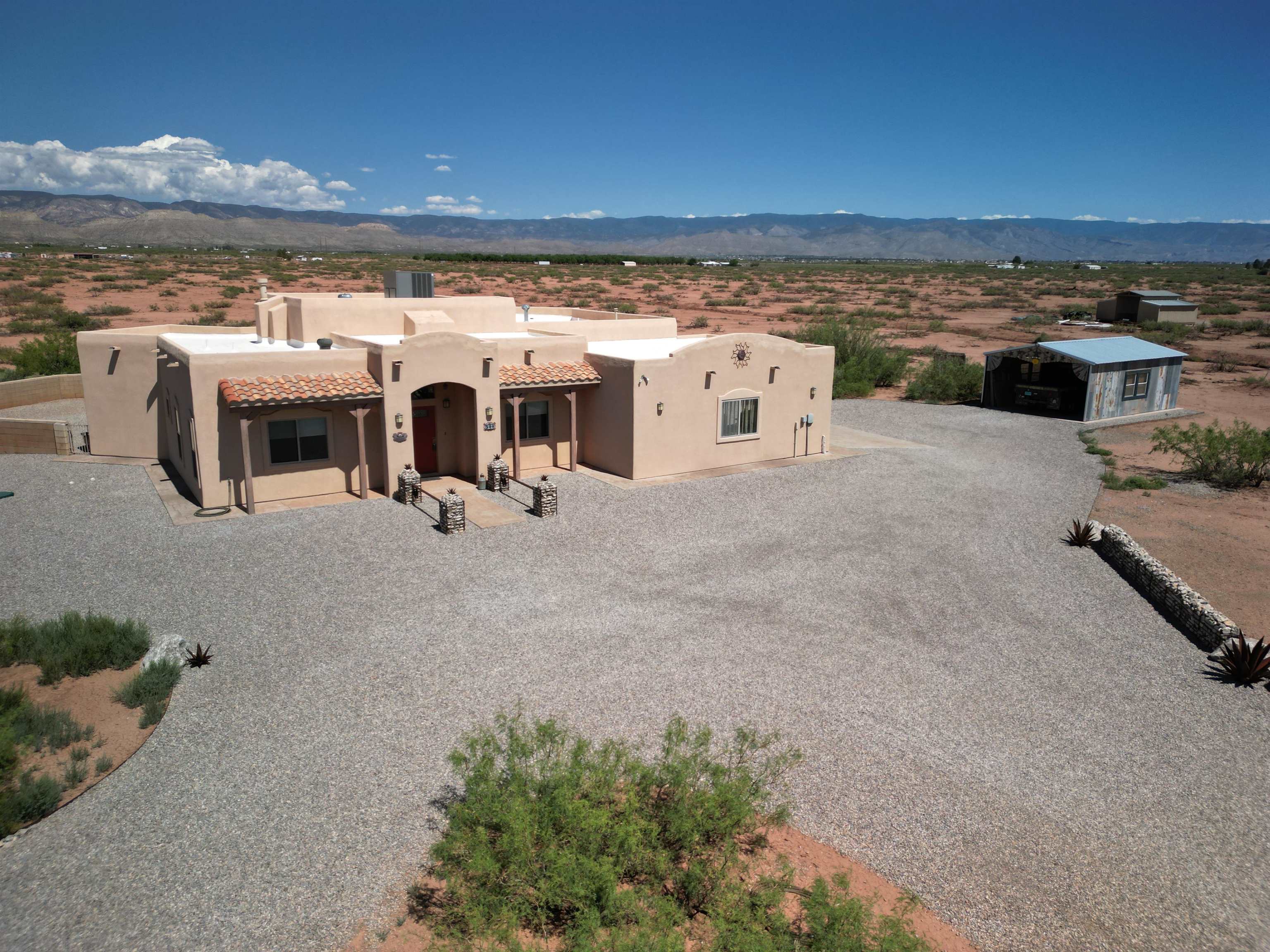 577 Riata Rd, Tularosa, NM 88352 — photo 3