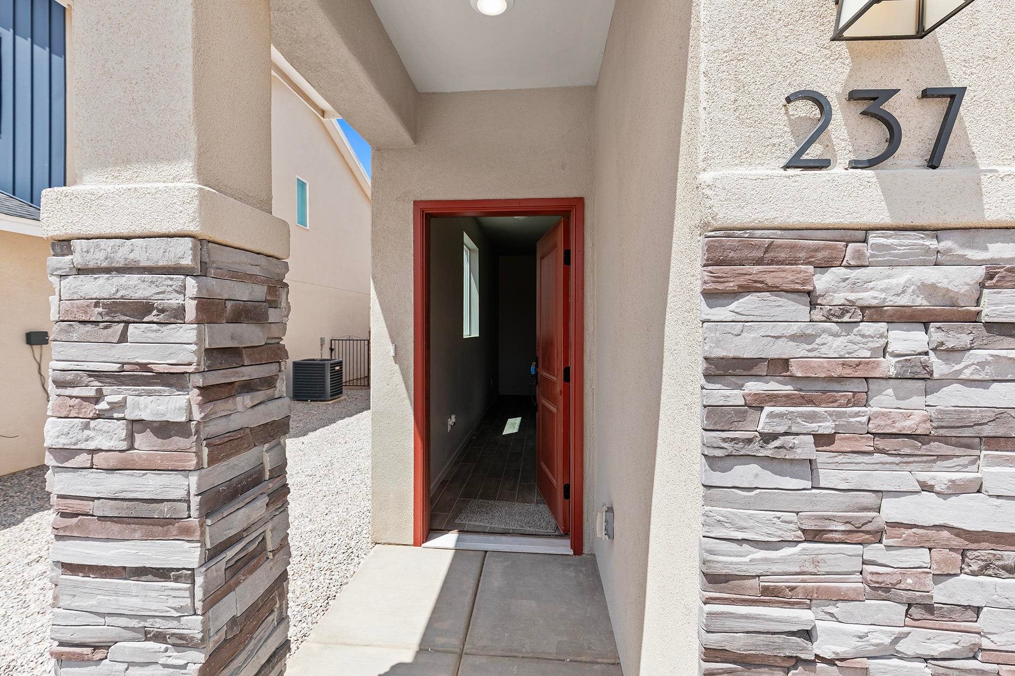 237 Kyle Rd — photo
