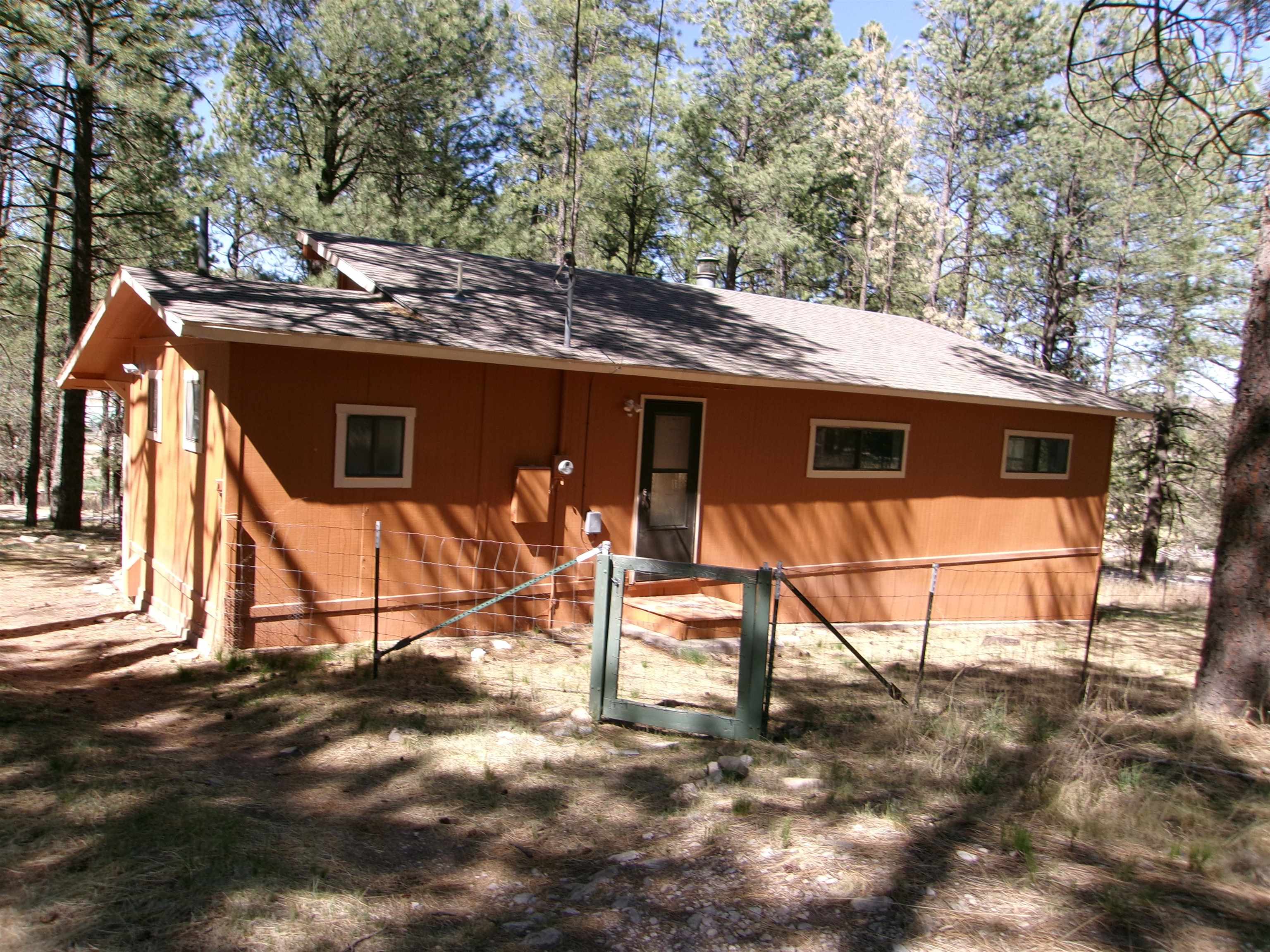 10 Circle Dr — photo