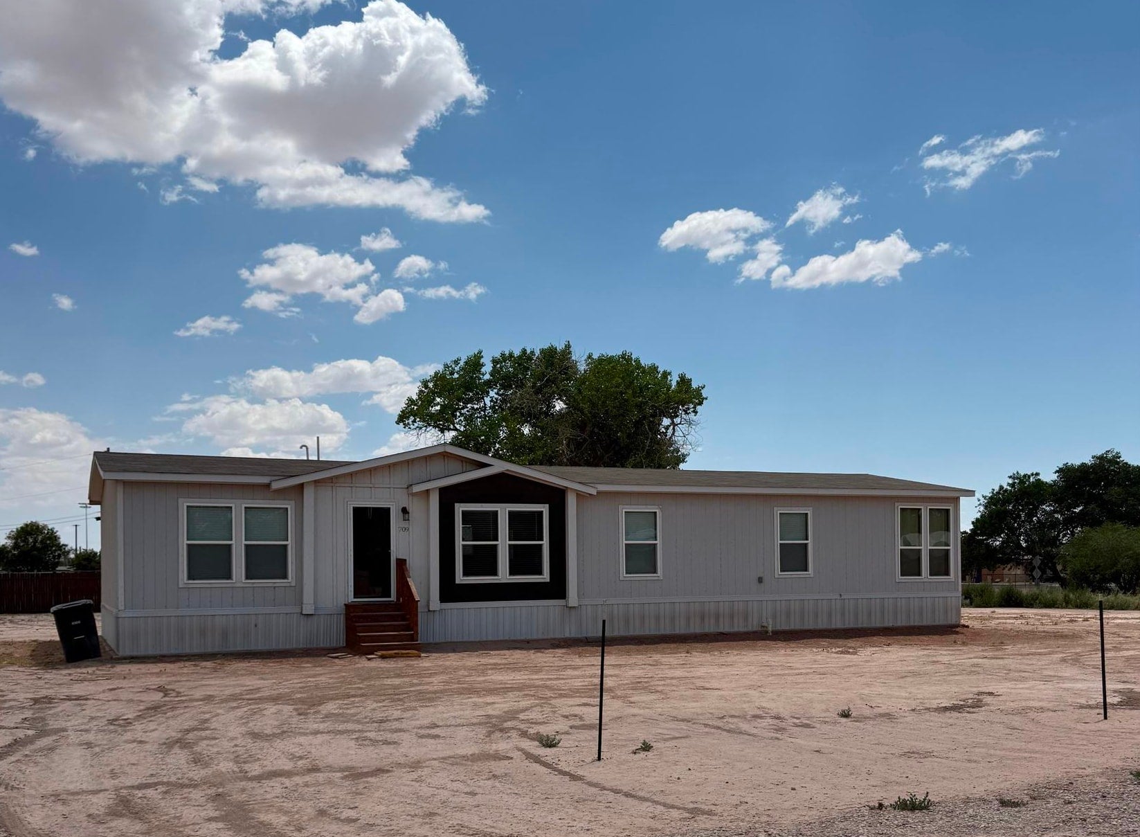 709 Elouise Circle — photo