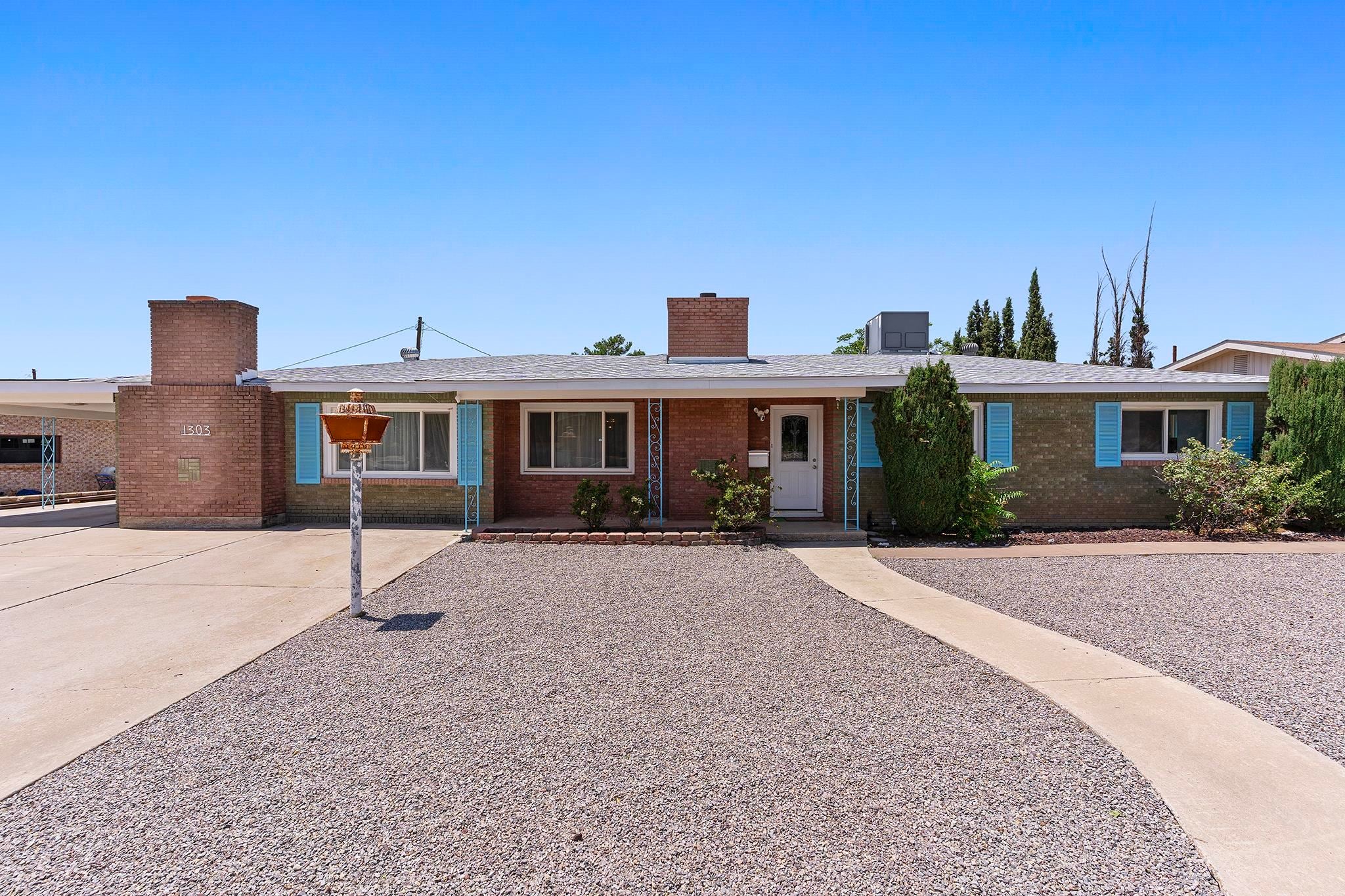 1303 Juniper Dr — photo