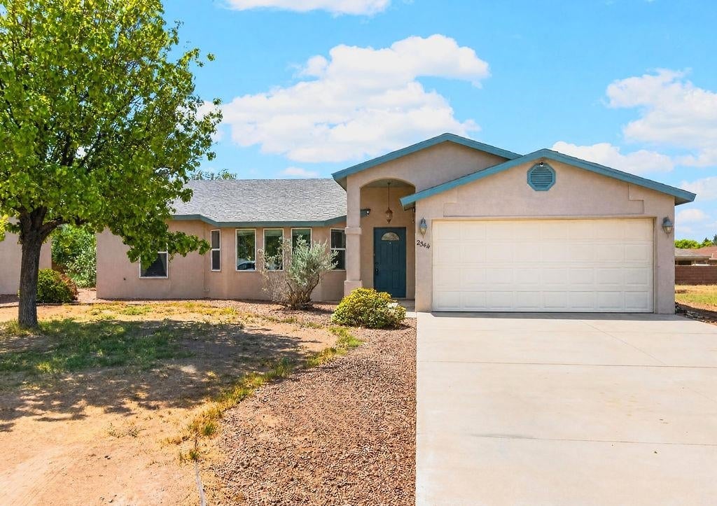 2344 Sierra Vista Ct — photo