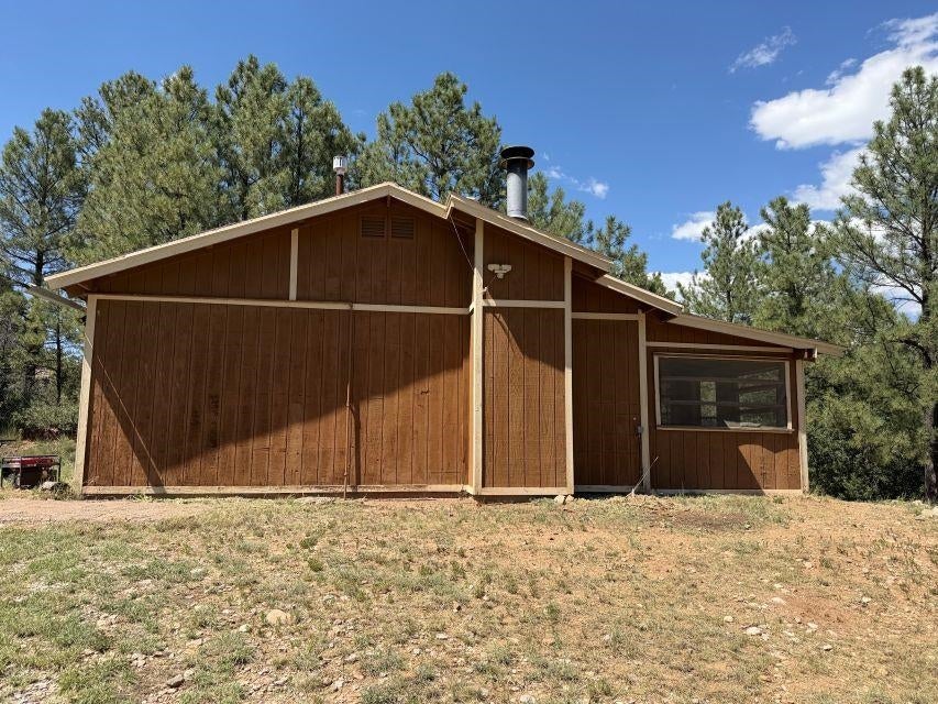 1586 Sacramento Dr — photo