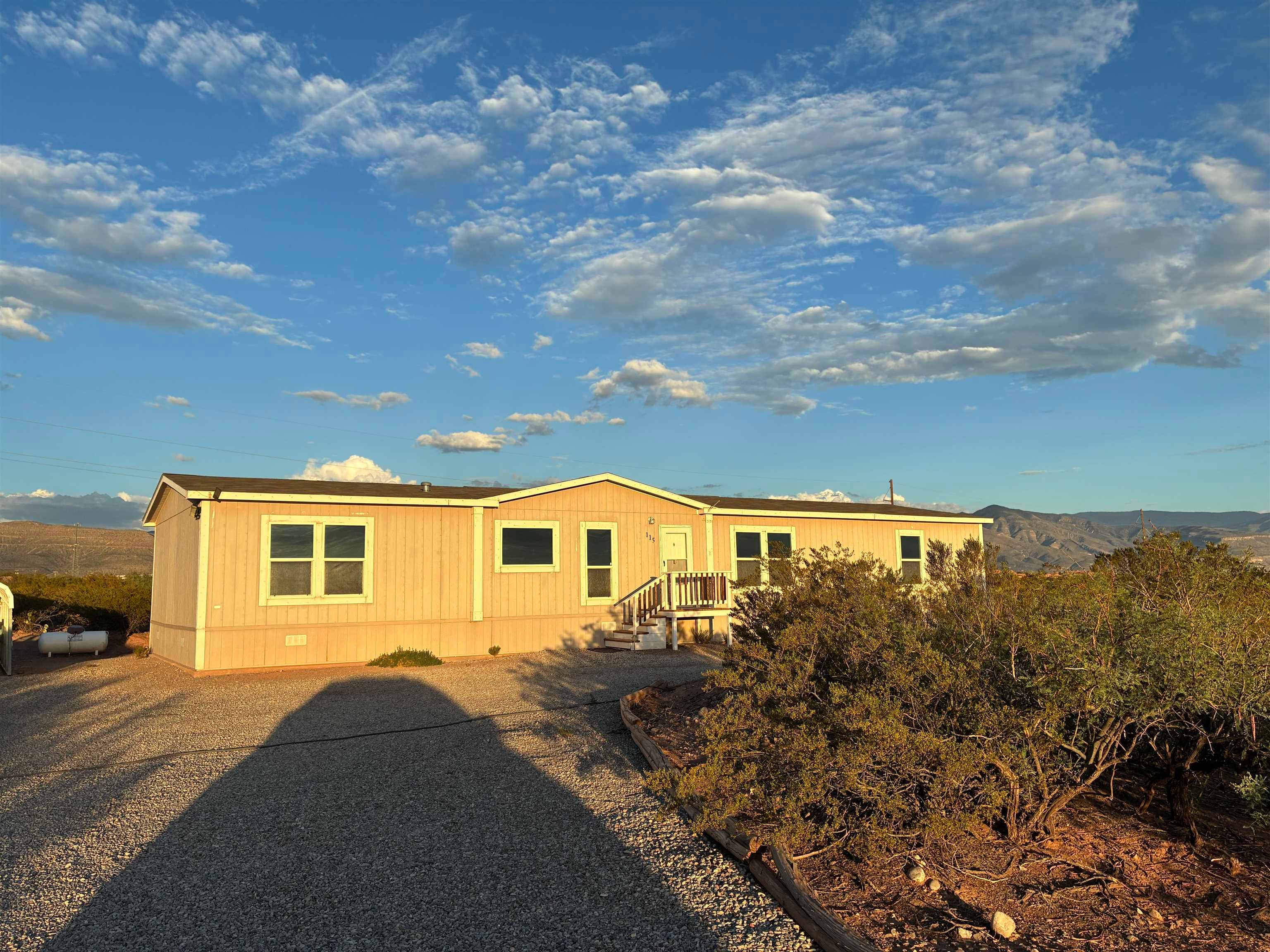 115 Mira Vista Lp — photo