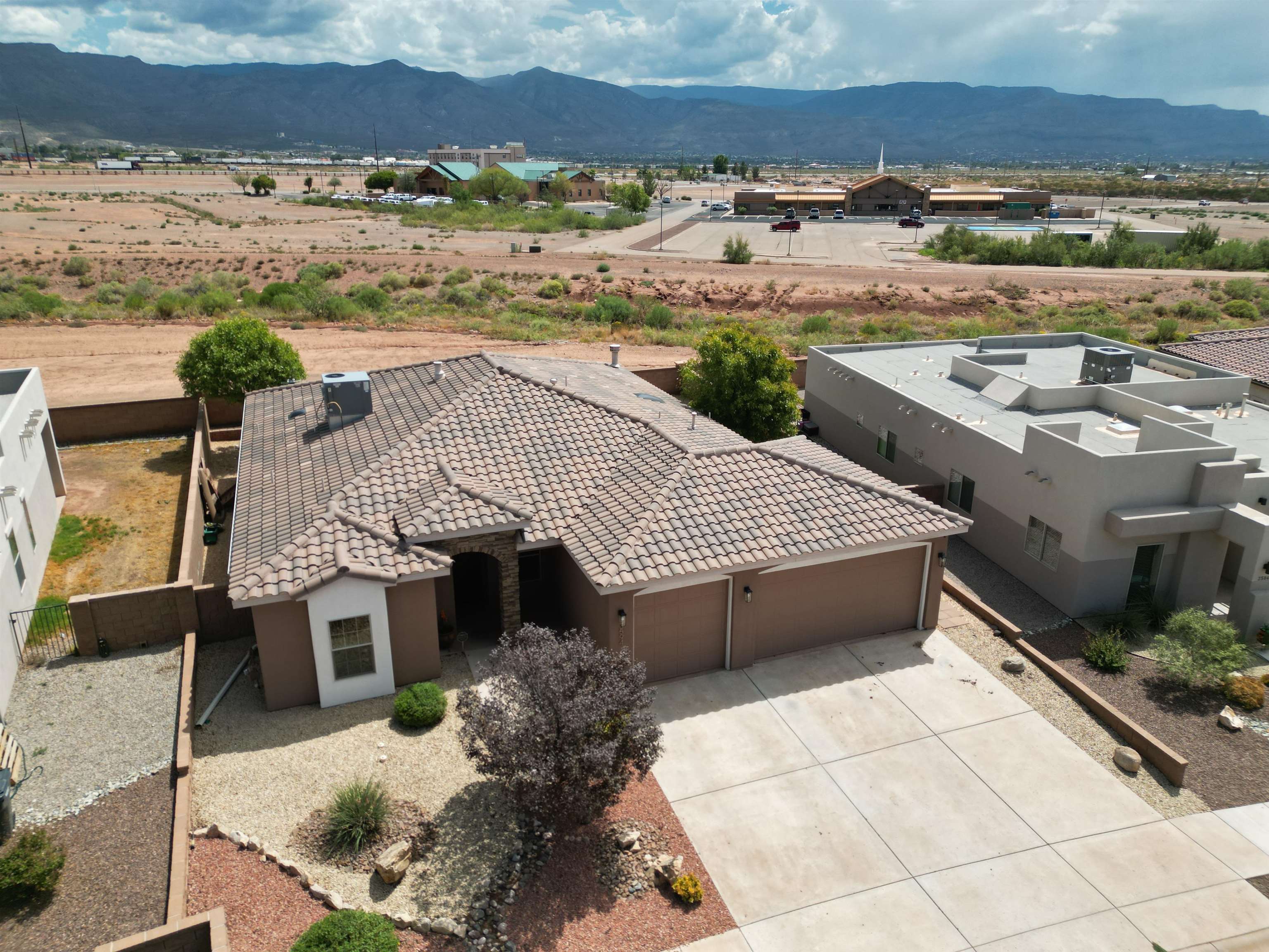 3594 Red Arroyo Dr — photo