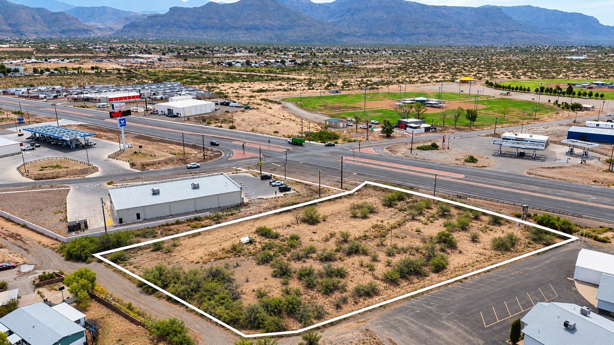 910 US Hwy 70 — photo