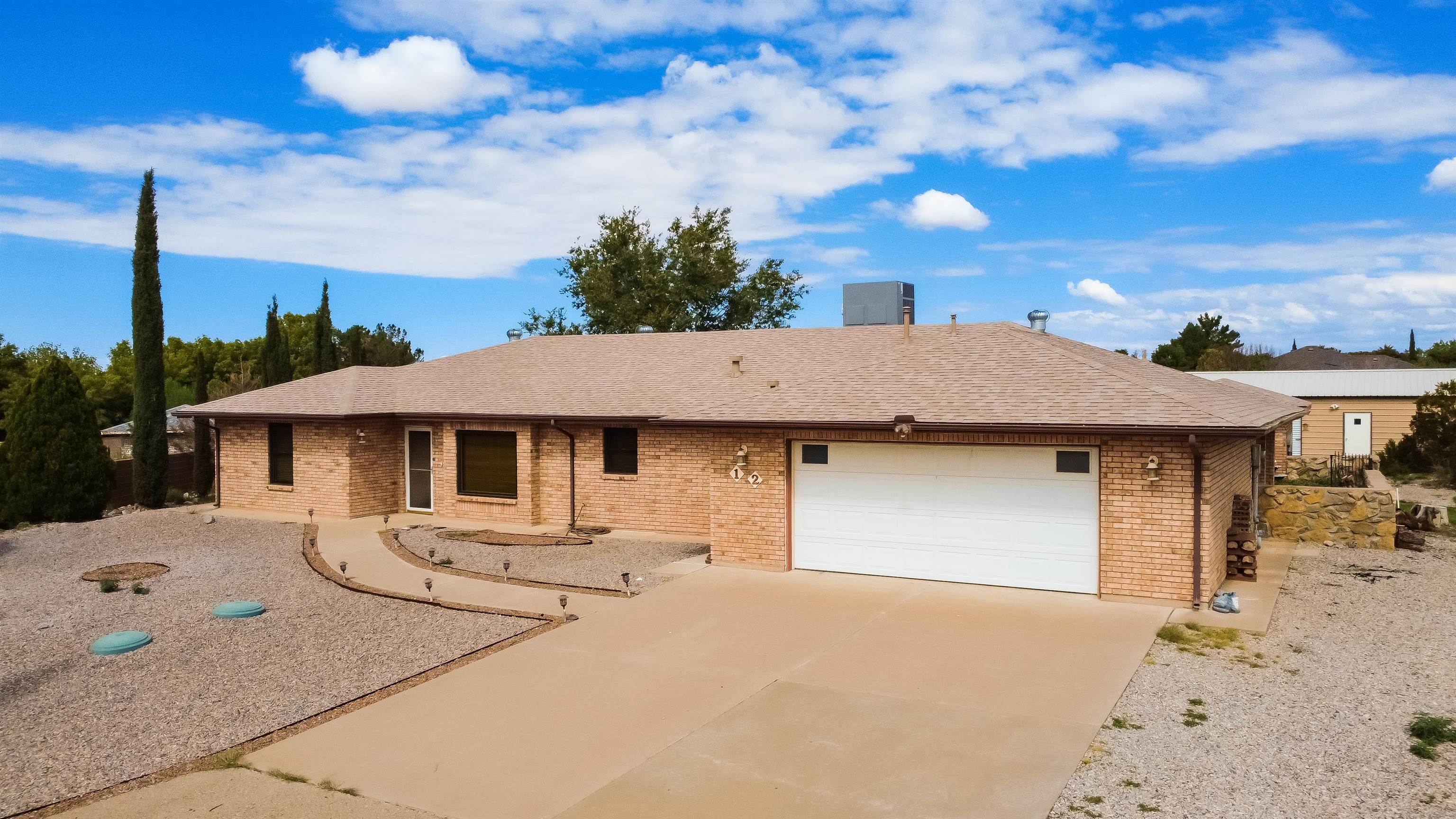12 Escopeta Ct — photo