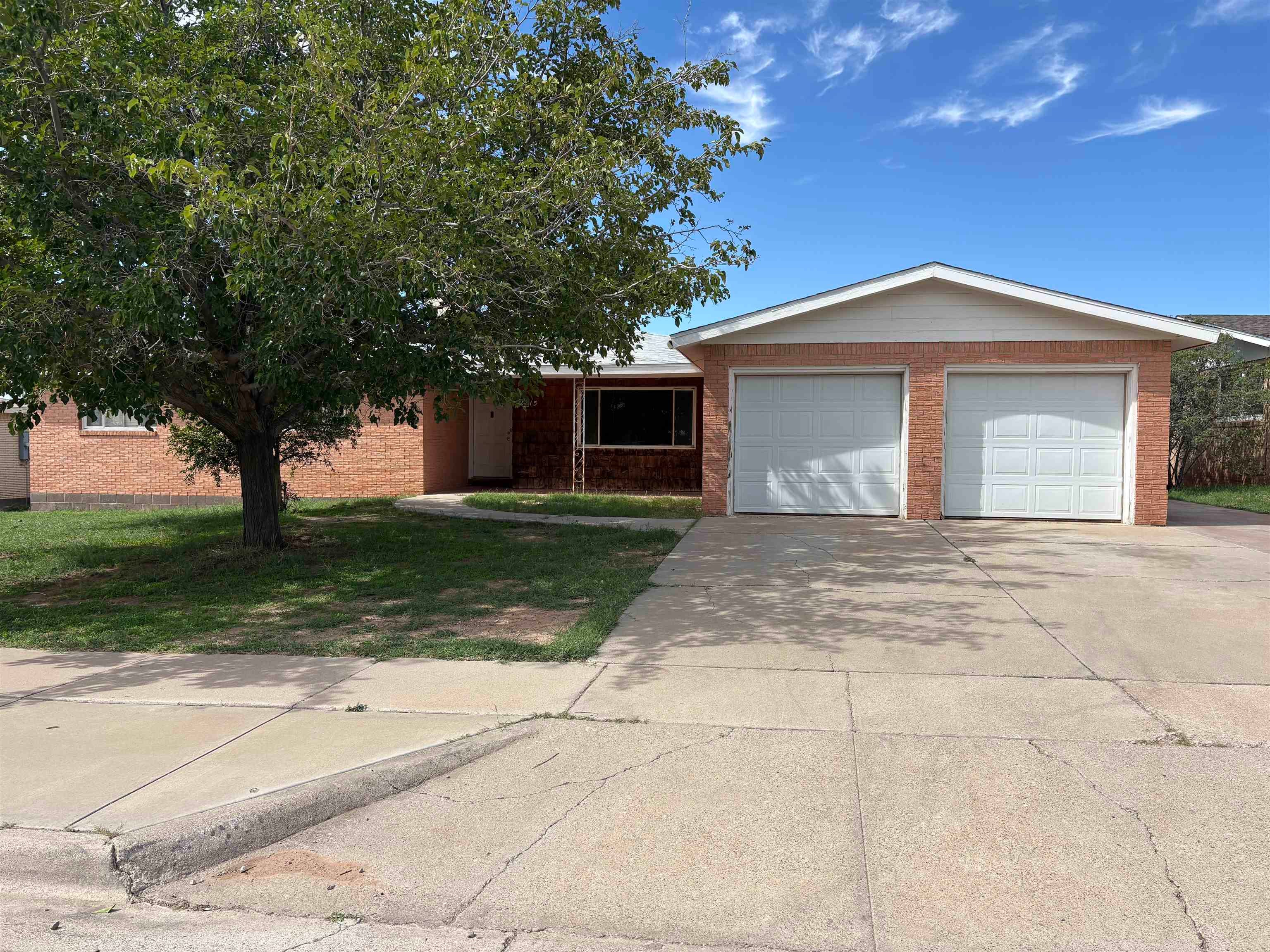 2315 Pine Dr — photo