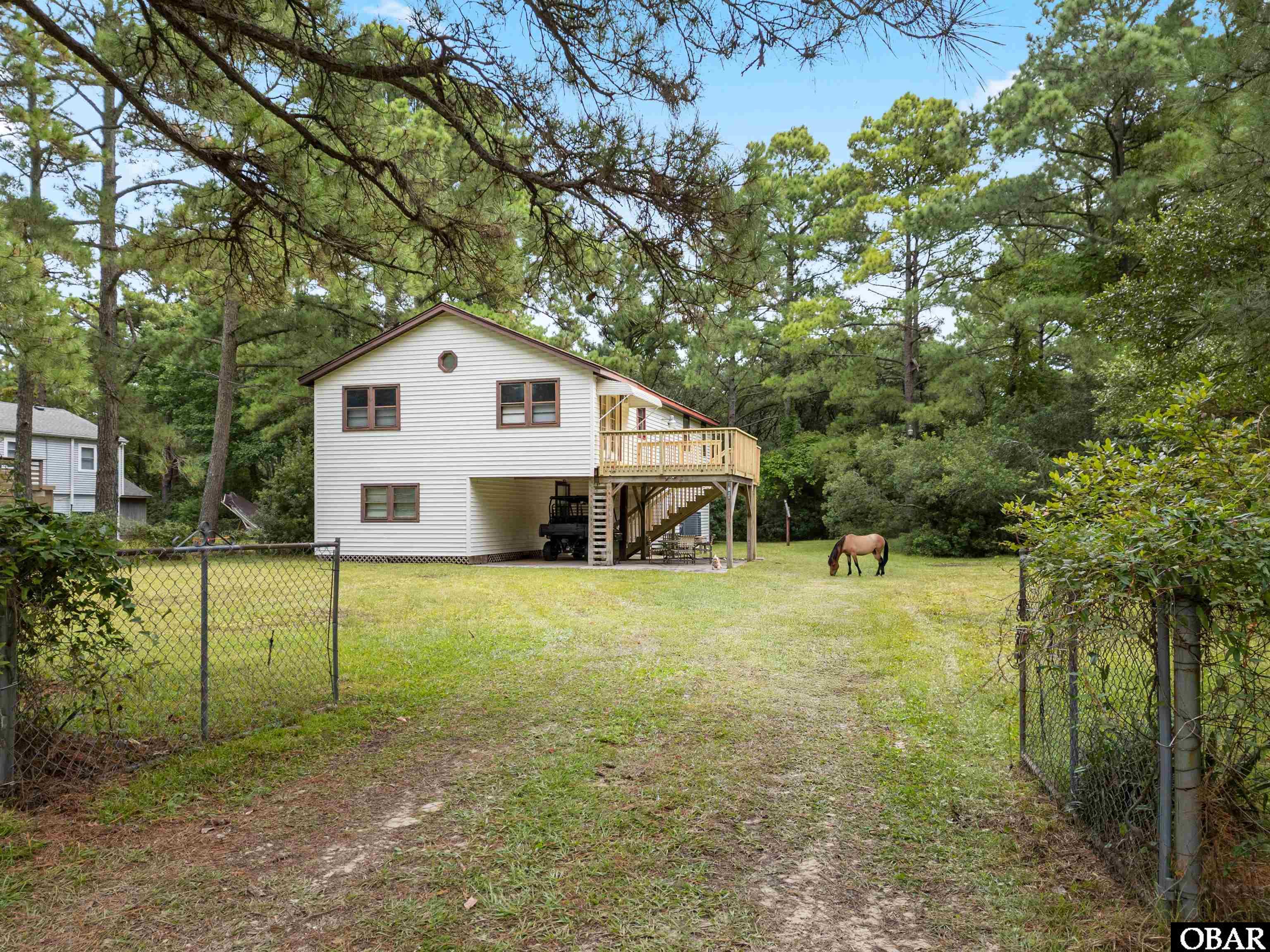 2381 Swan Island Road — photo