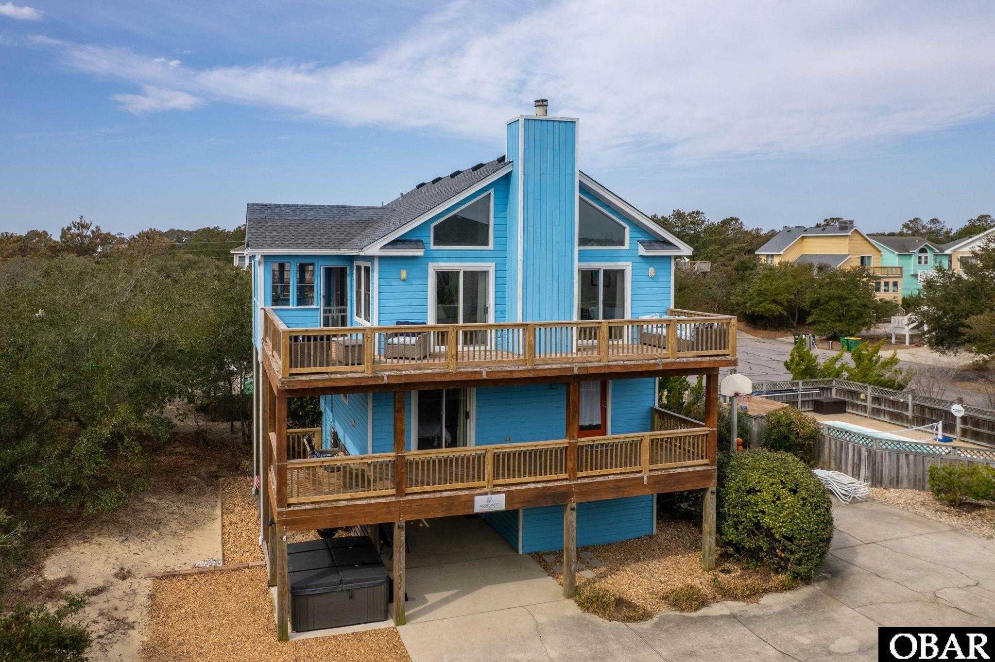 762 Lakeshore Court — photo
