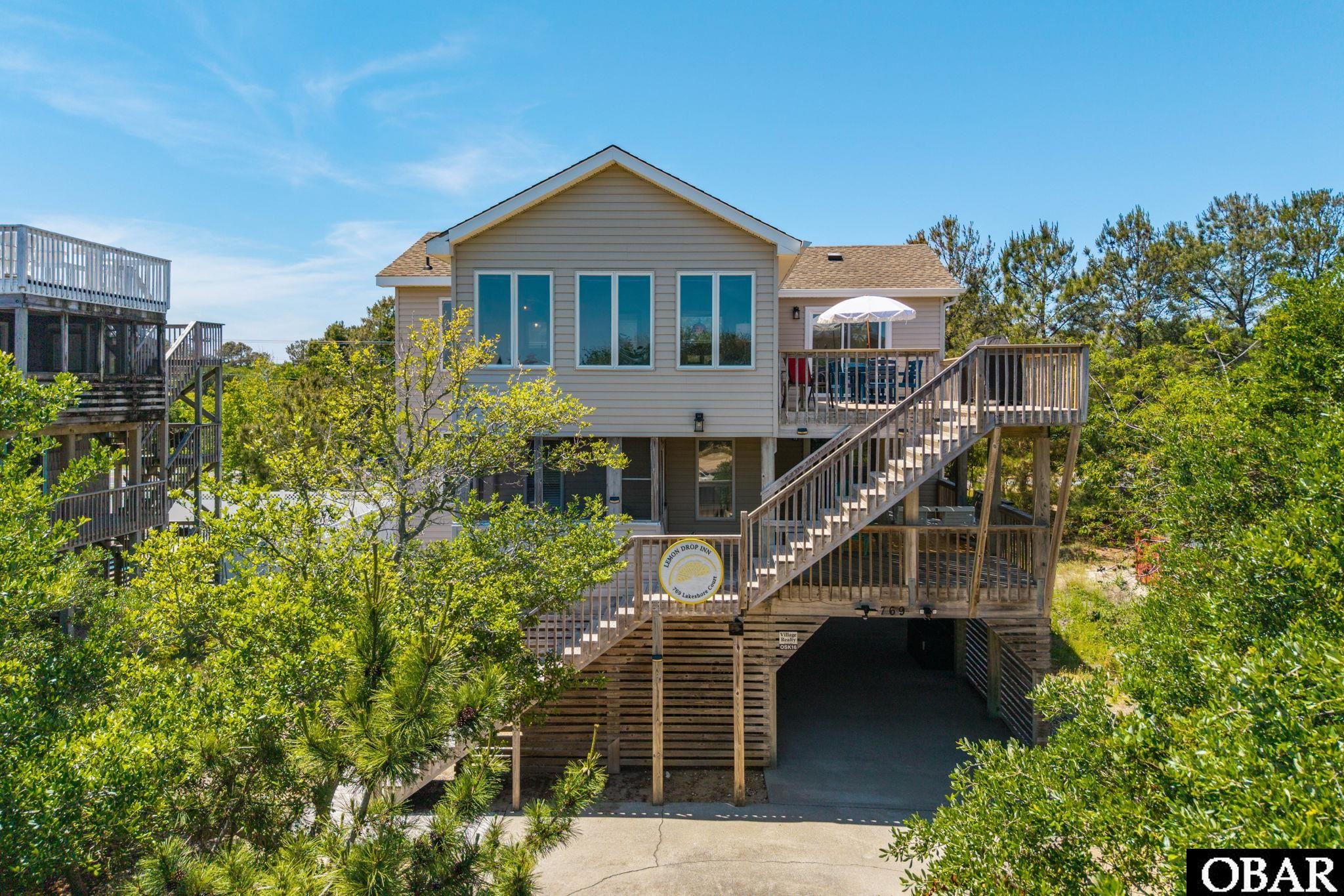 769 Lakeshore Court — photo