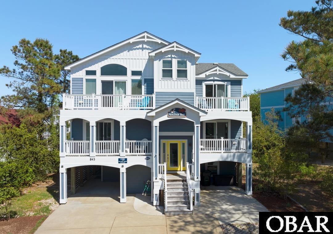 845 Monteray Drive — photo