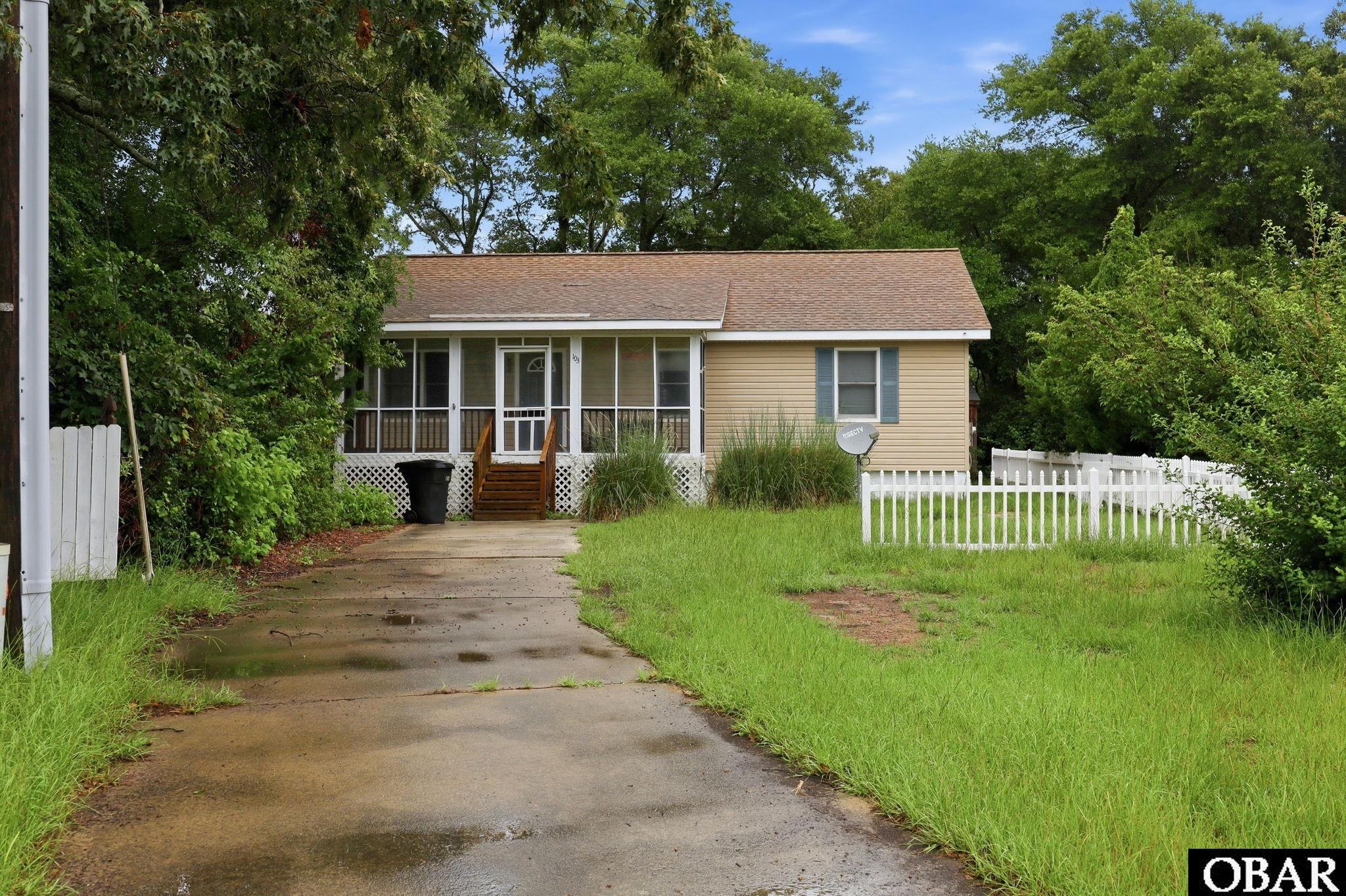 103 Saber Court — photo