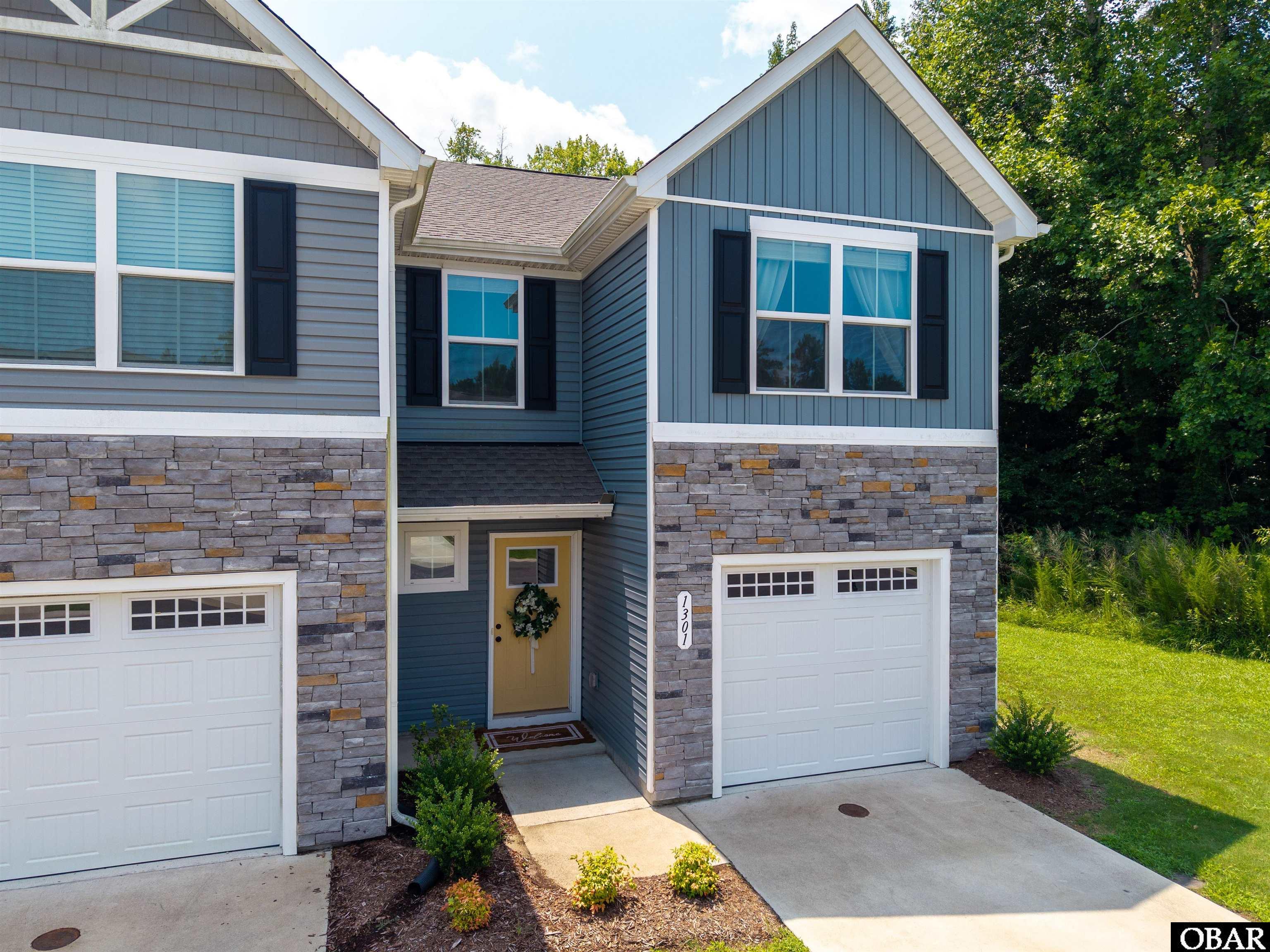 1301 Raven Way — photo