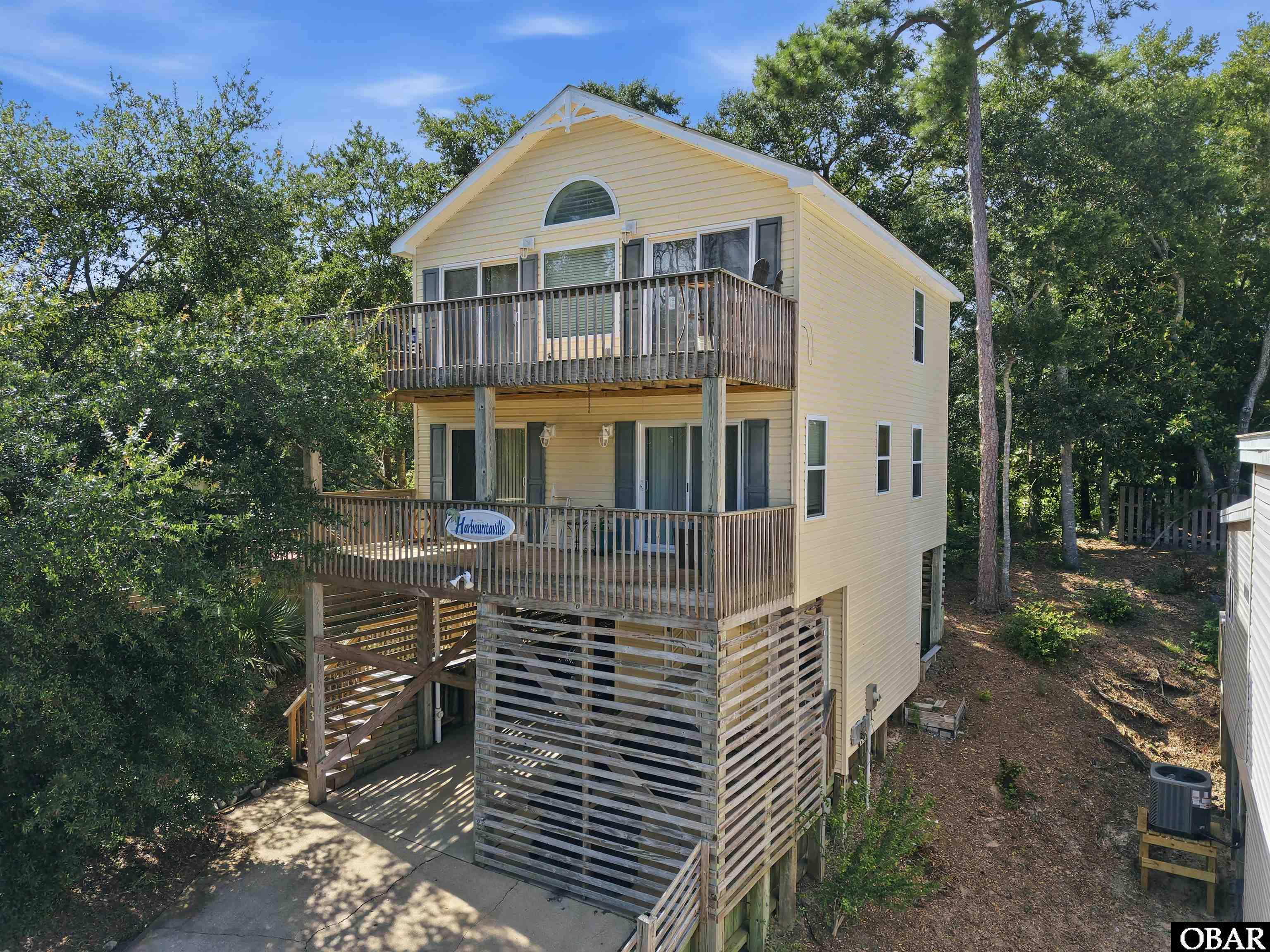 313 Sir Chandler Drive — photo