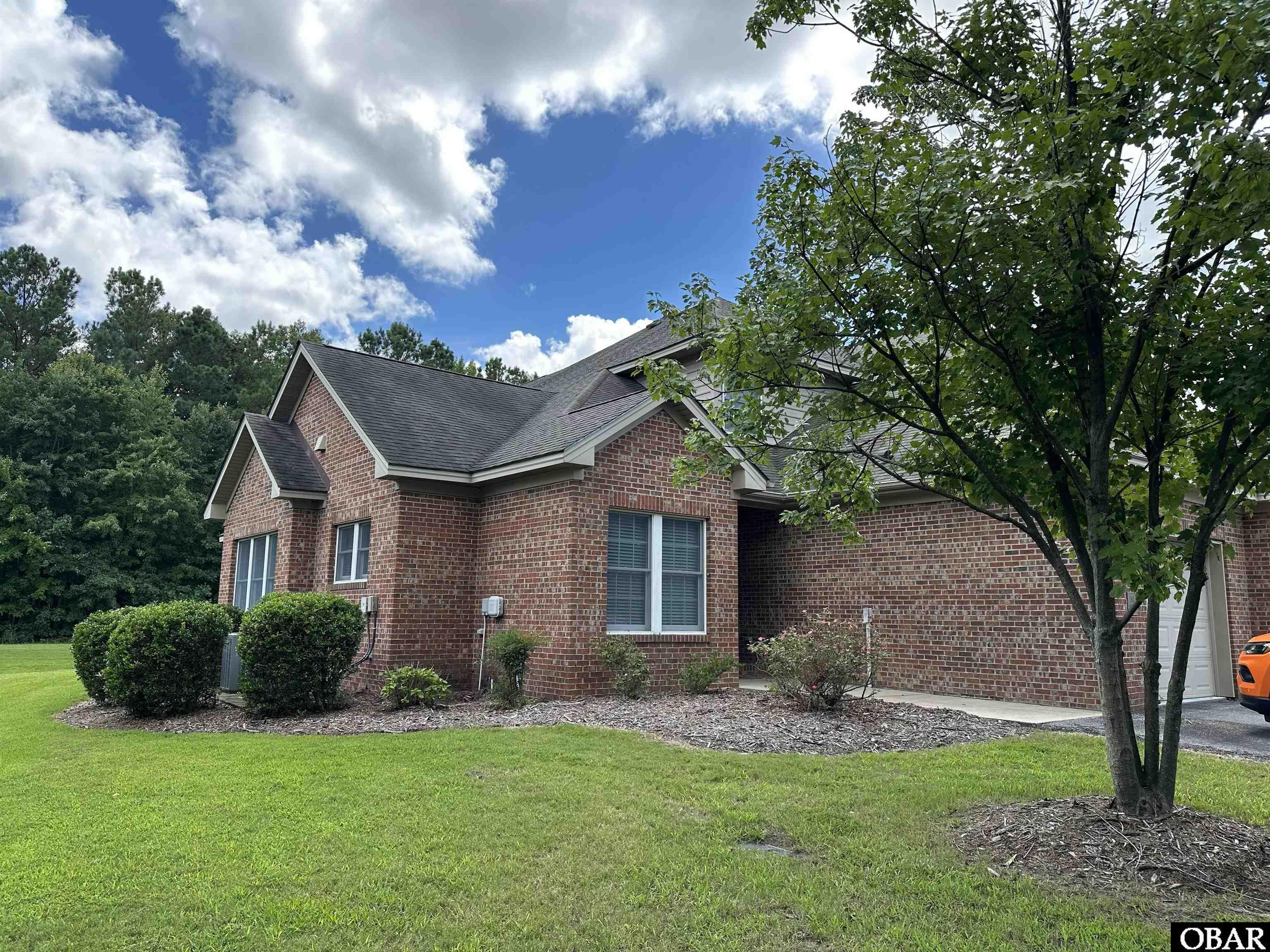 136 Golf Club Drive — photo
