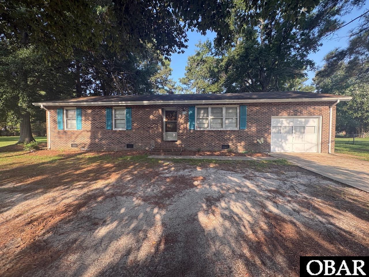 417 Hickory Drive — photo