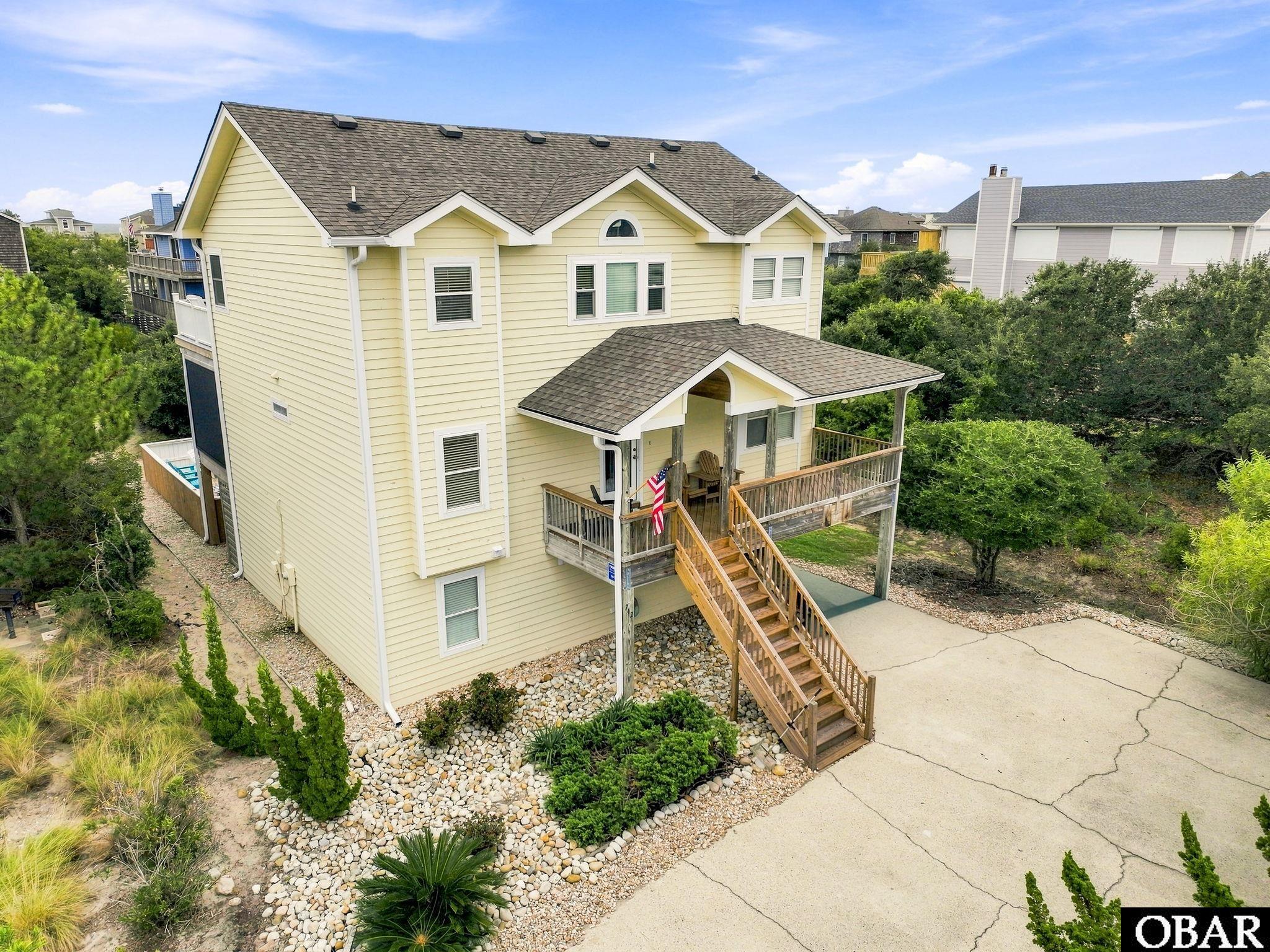 742 Starfish Court — photo