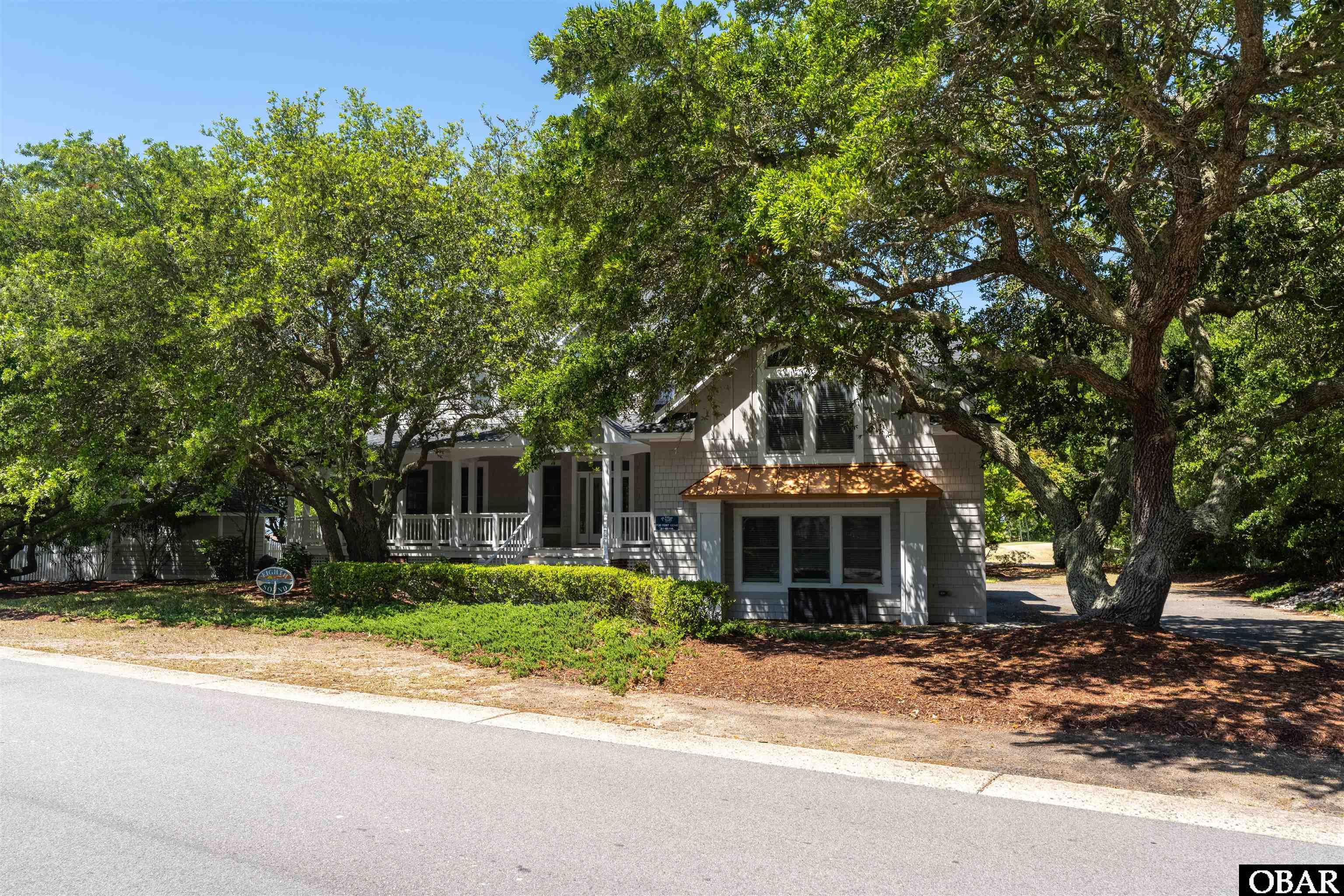 584 Hunt Club Drive — photo