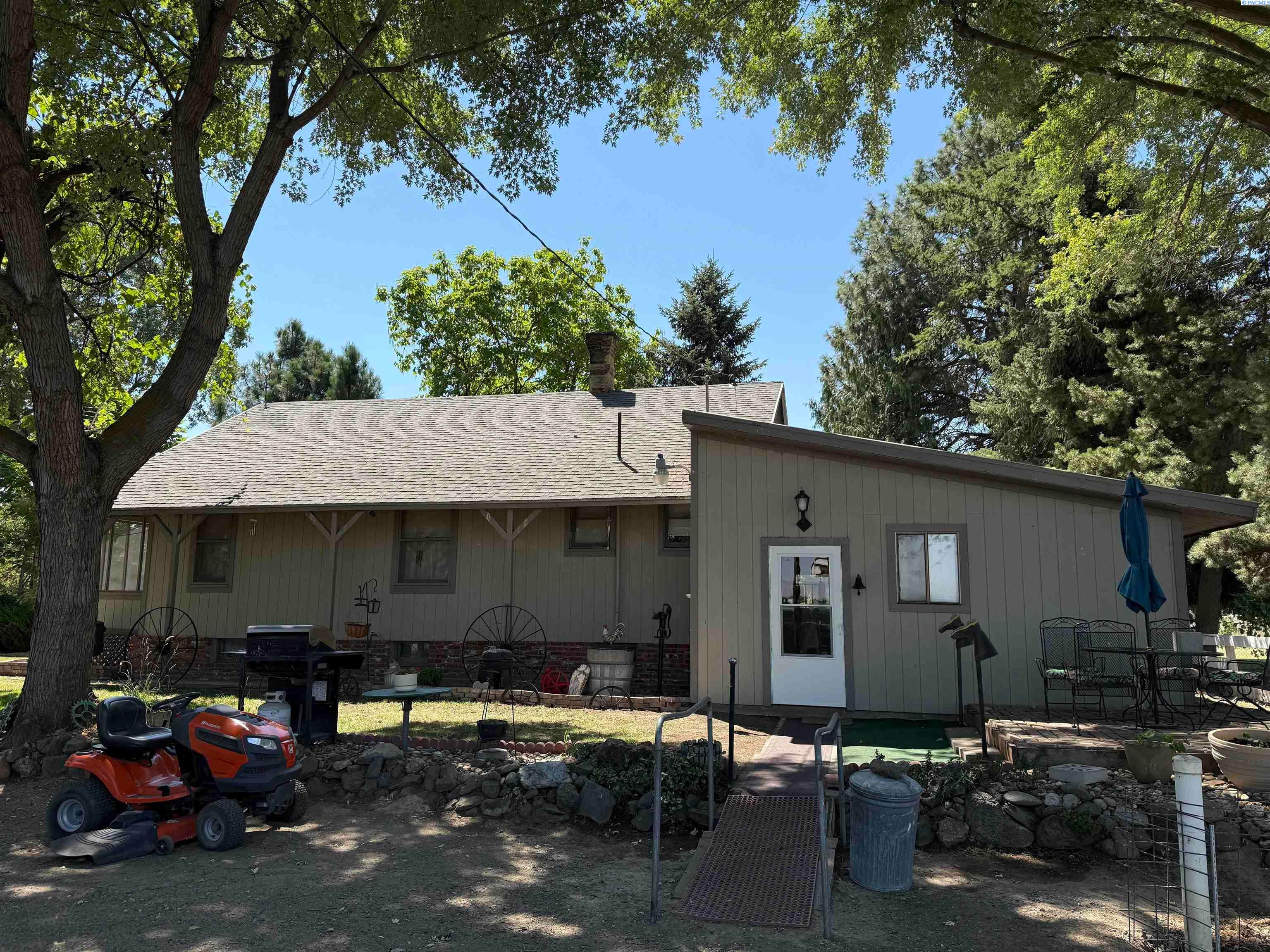 221 Jackson Street — photo