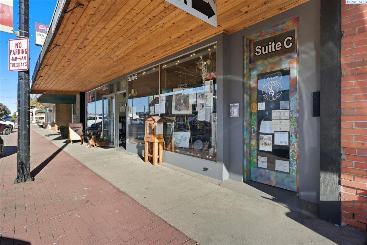 1215 Meade Ave — photo