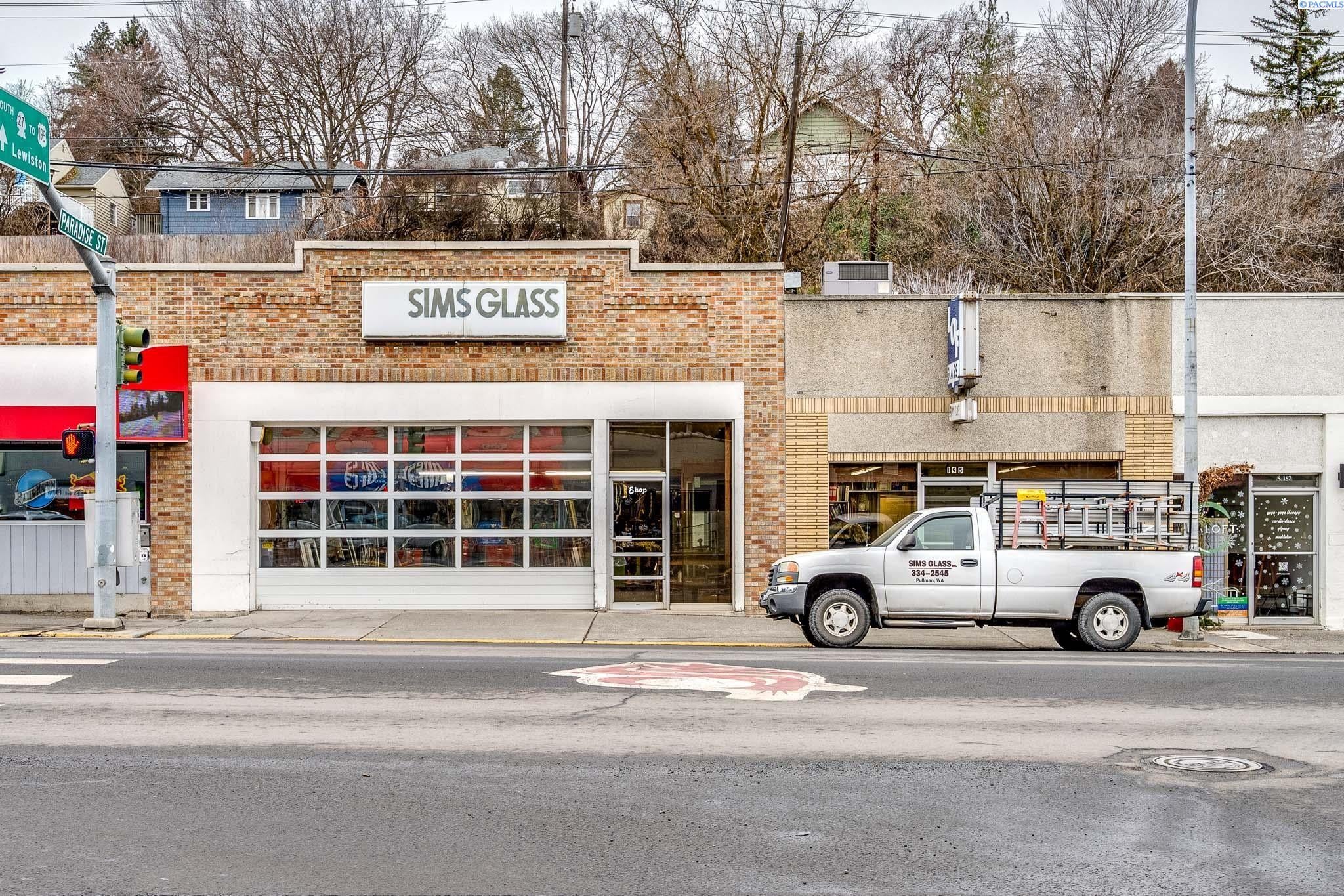195 S Grand Ave — photo