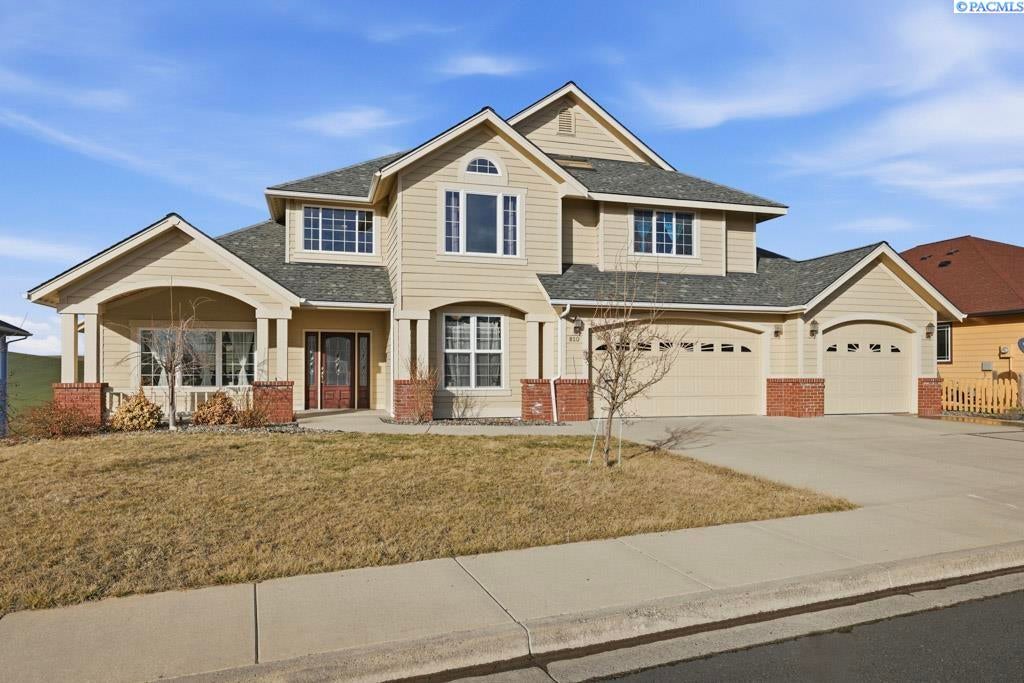 820 NW Palouse View Ct — photo