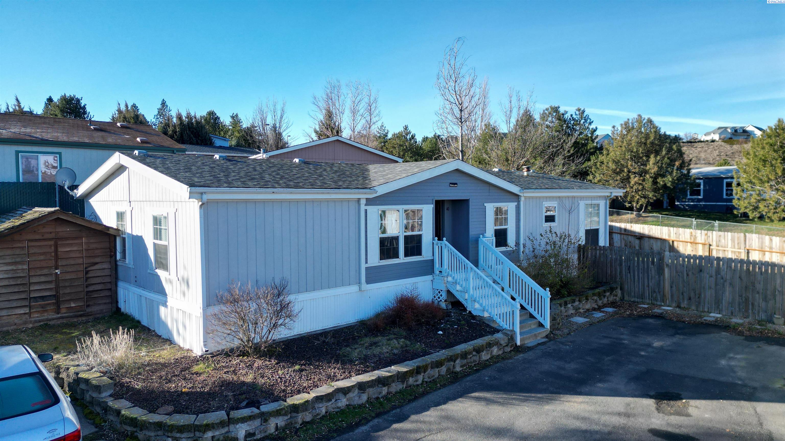 260 NW Golden Hills Dr. 40 — photo