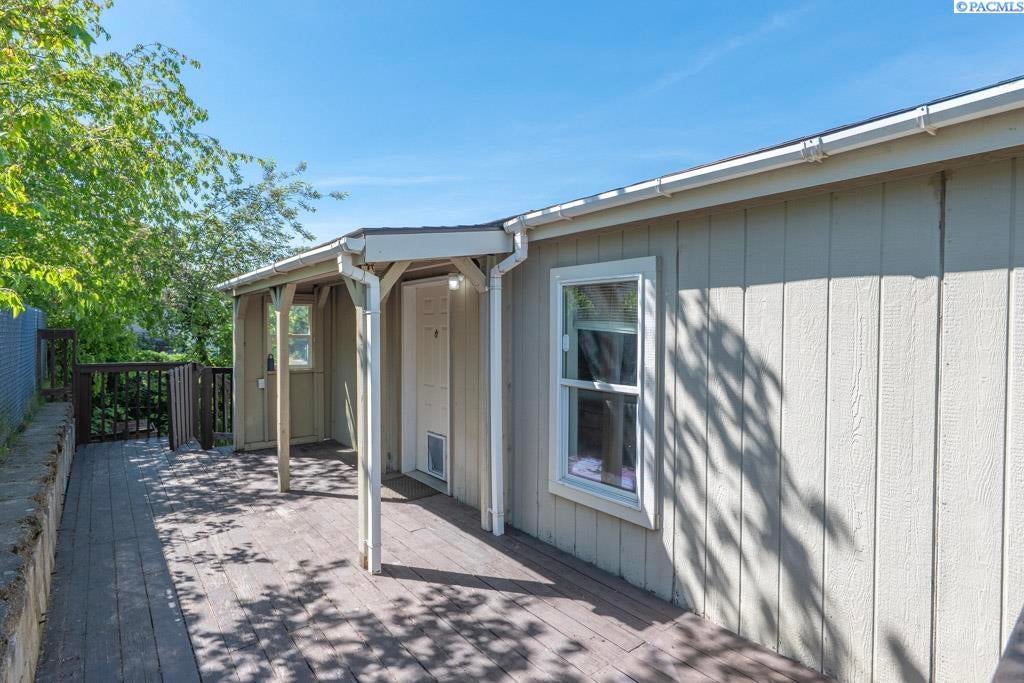 260 NW Golden Hills Dr #50 — photo