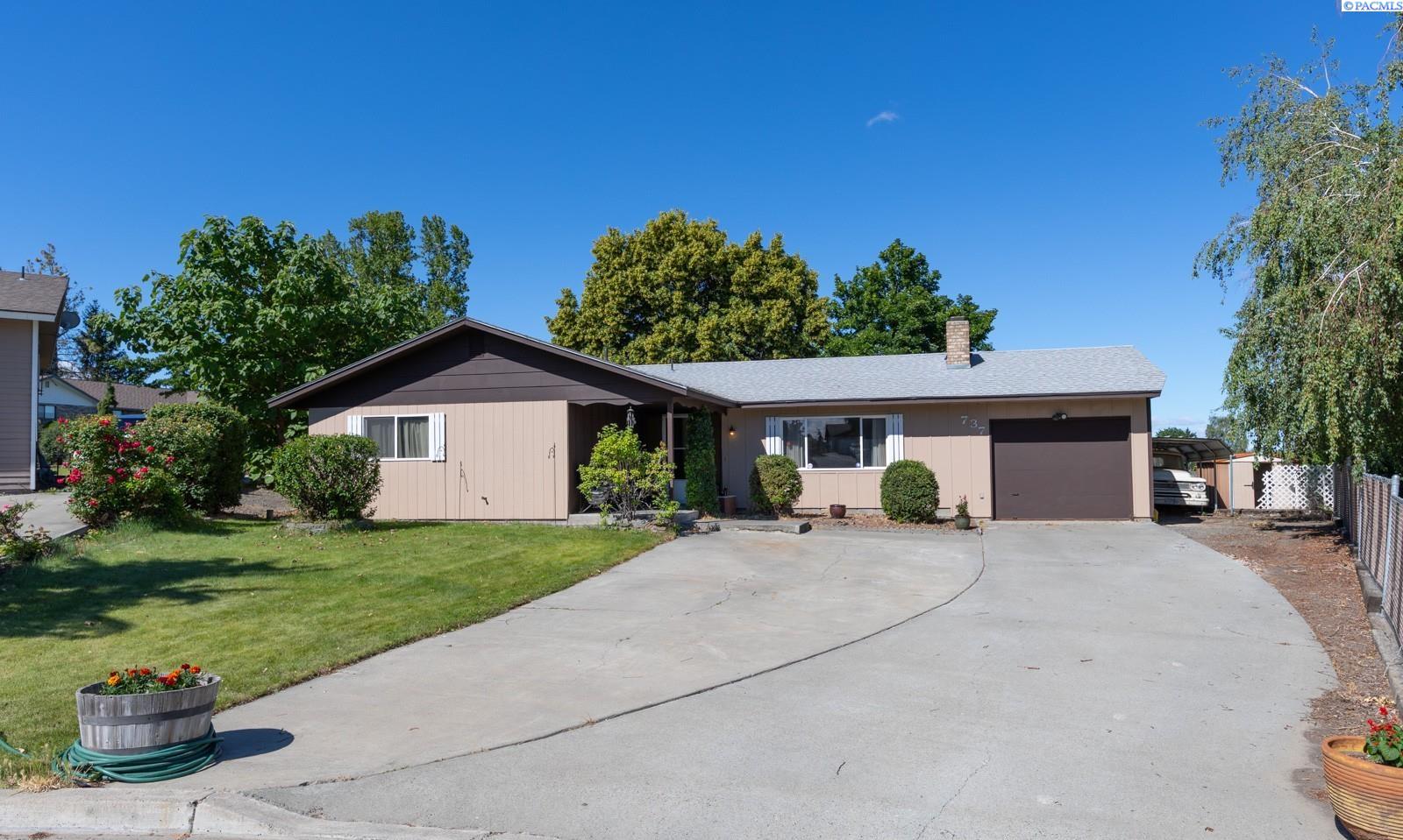 737 Darrin Court — photo