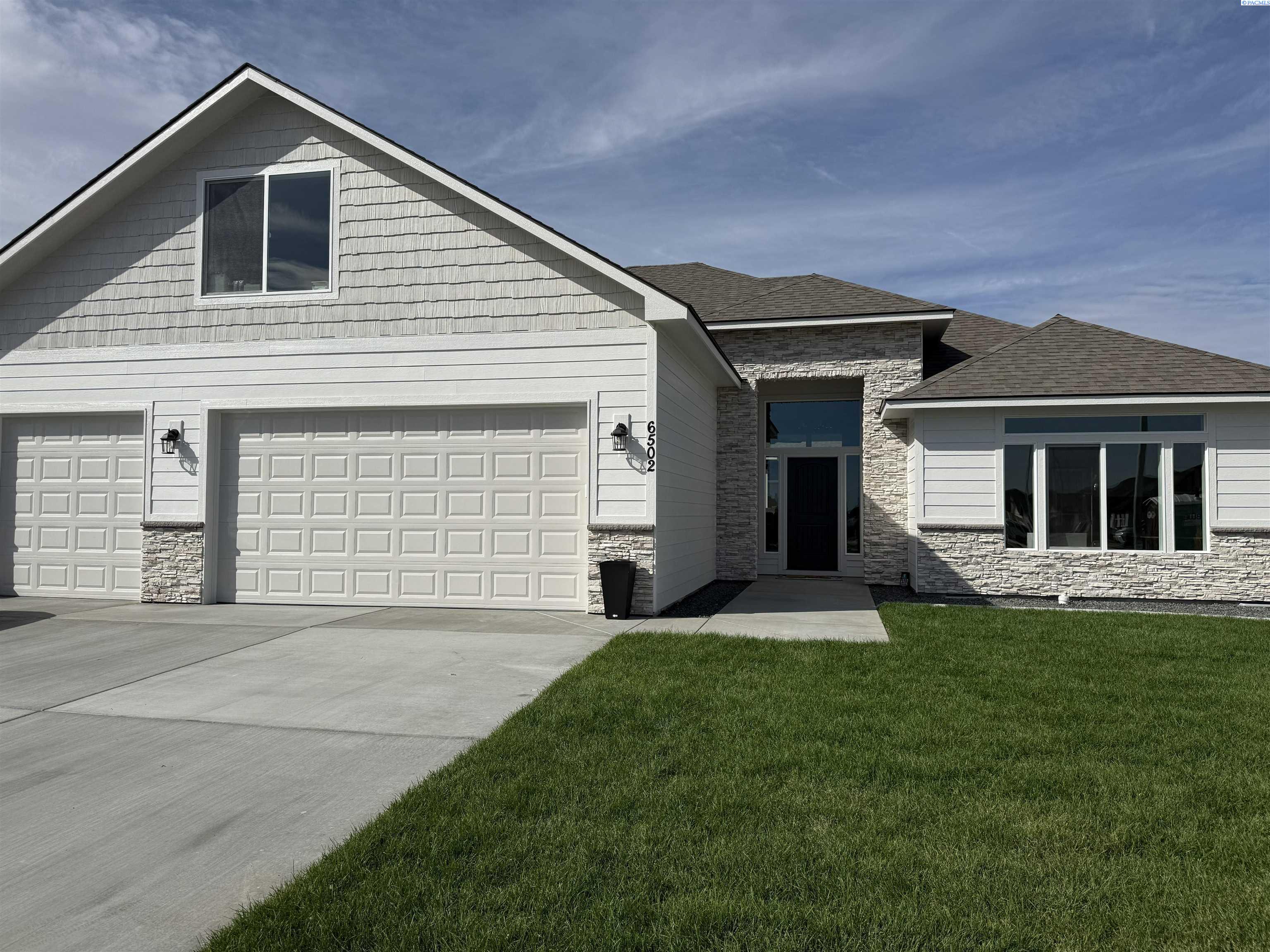 6502 Rd 89, Pasco, WA 99301